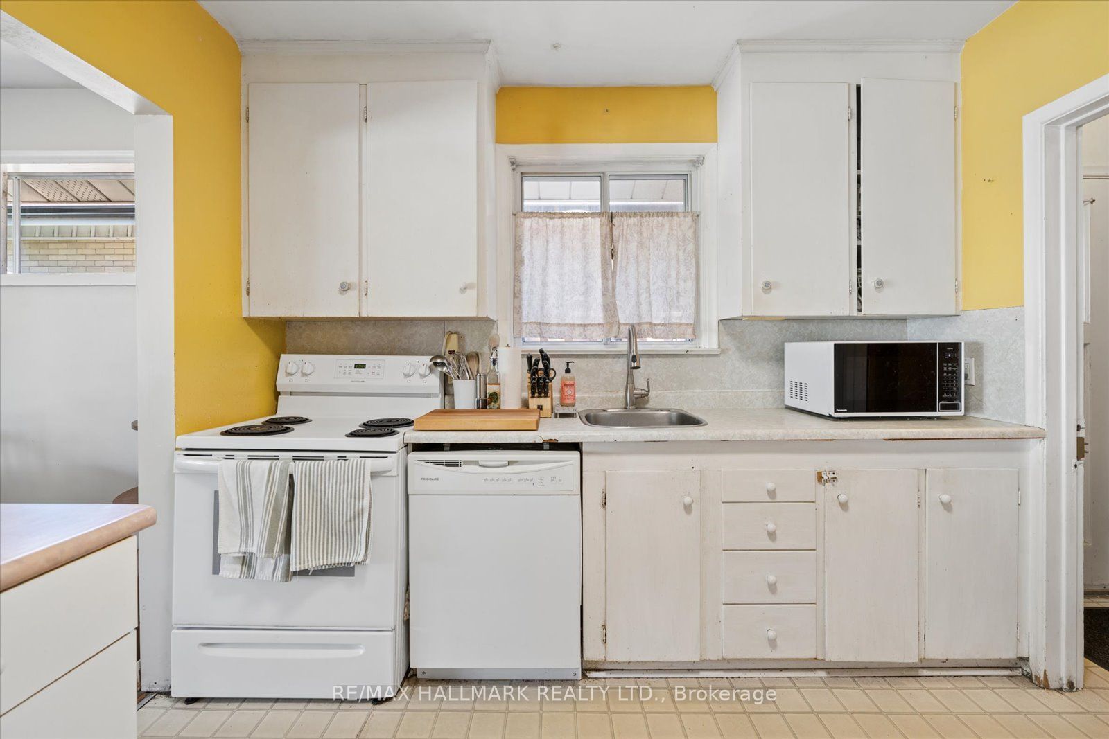 73 Deerfield Road Property Photo 18
