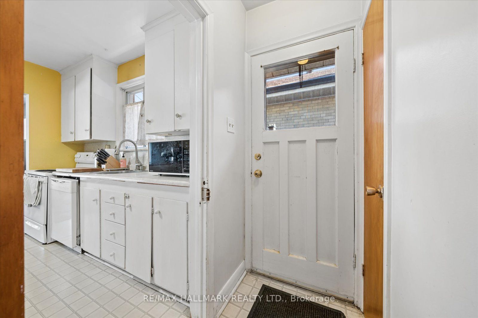 73 Deerfield Road Property Photo 21