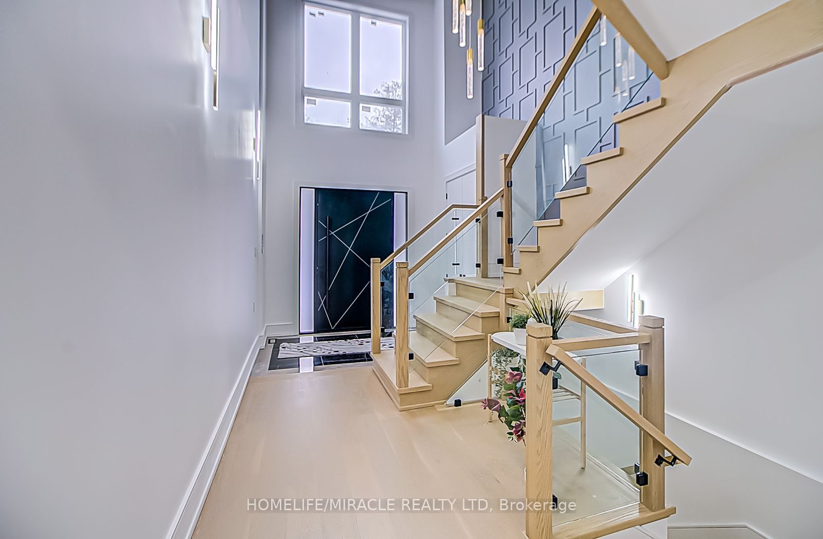 7a Broadmead Avenue Property Photo 3