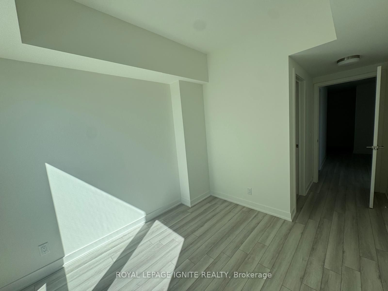 51 Clarington Boulevard 701 Property Photo 11