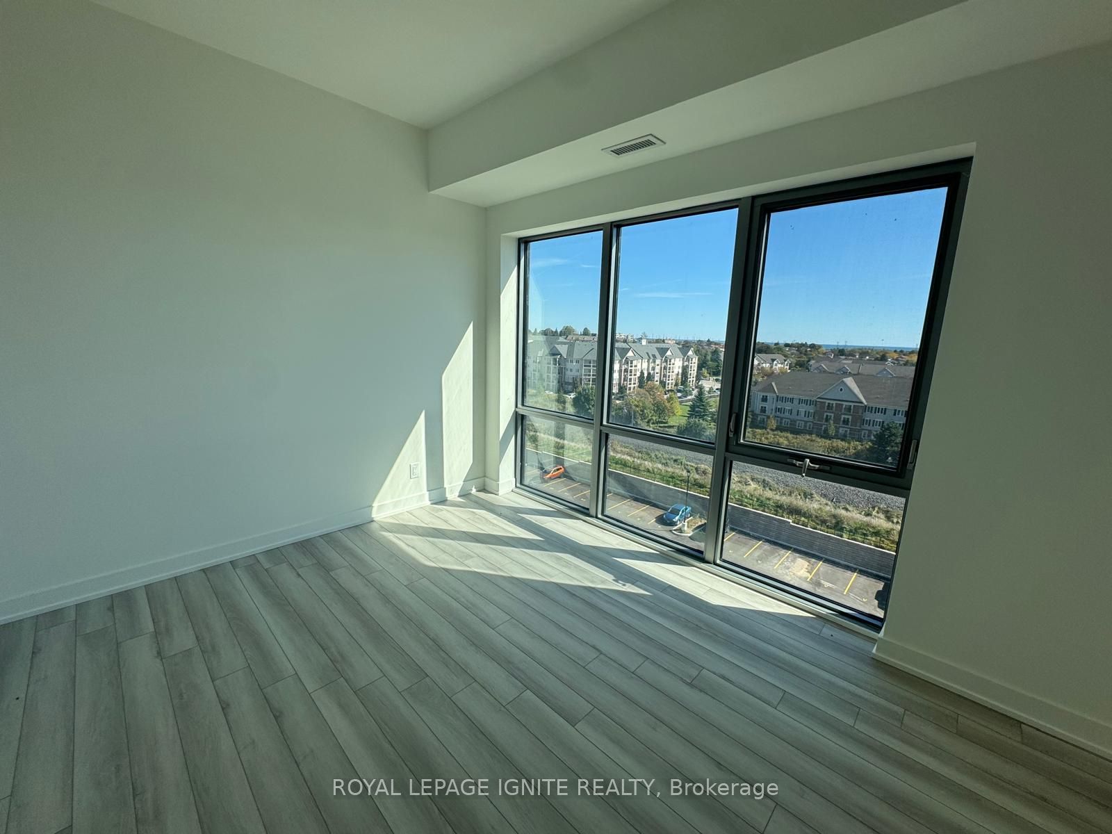 51 Clarington Boulevard 701 Property Photo 17