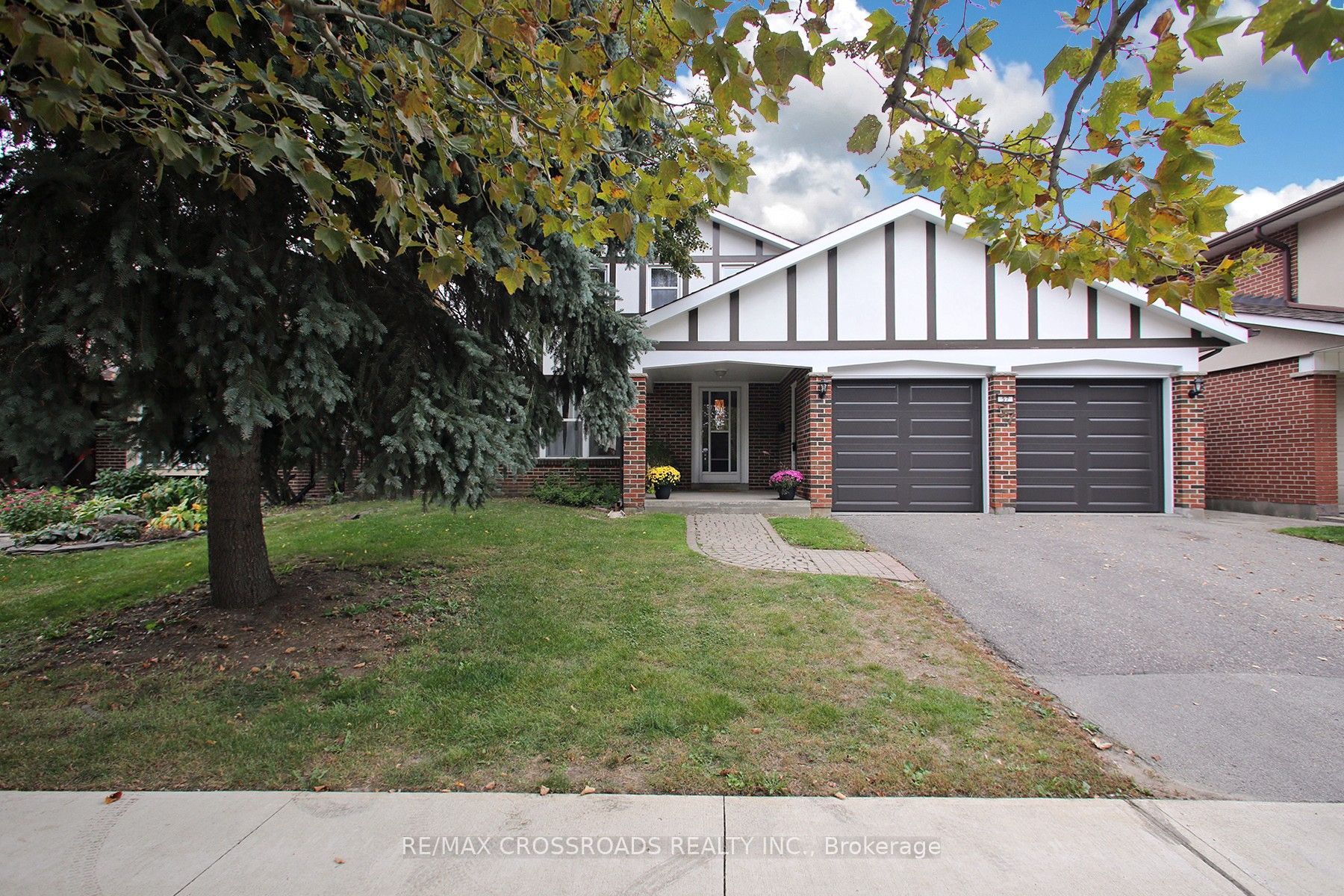 57 Kimberdale Crescent Property Photo 2