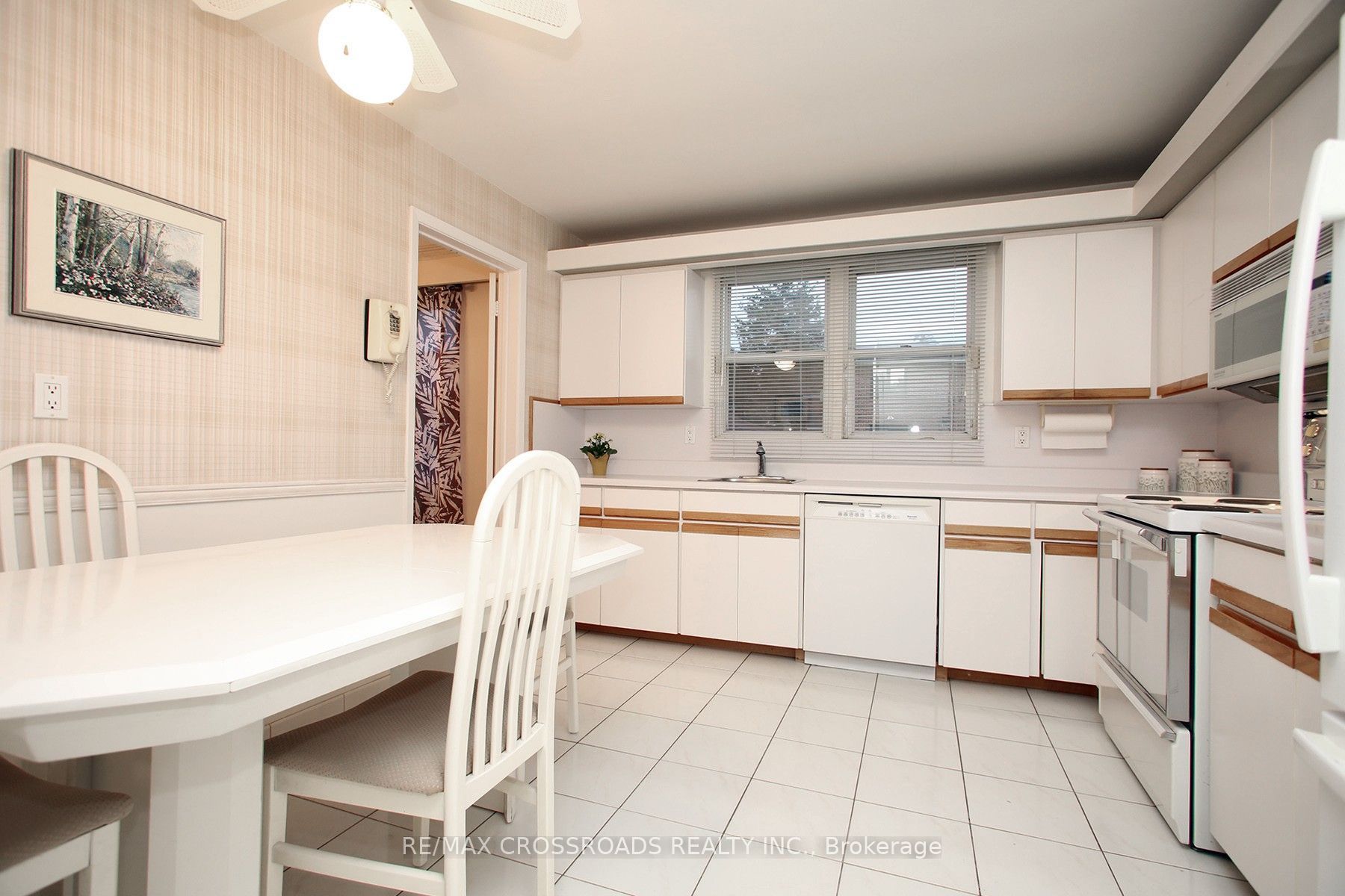 57 Kimberdale Crescent Property Photo 10