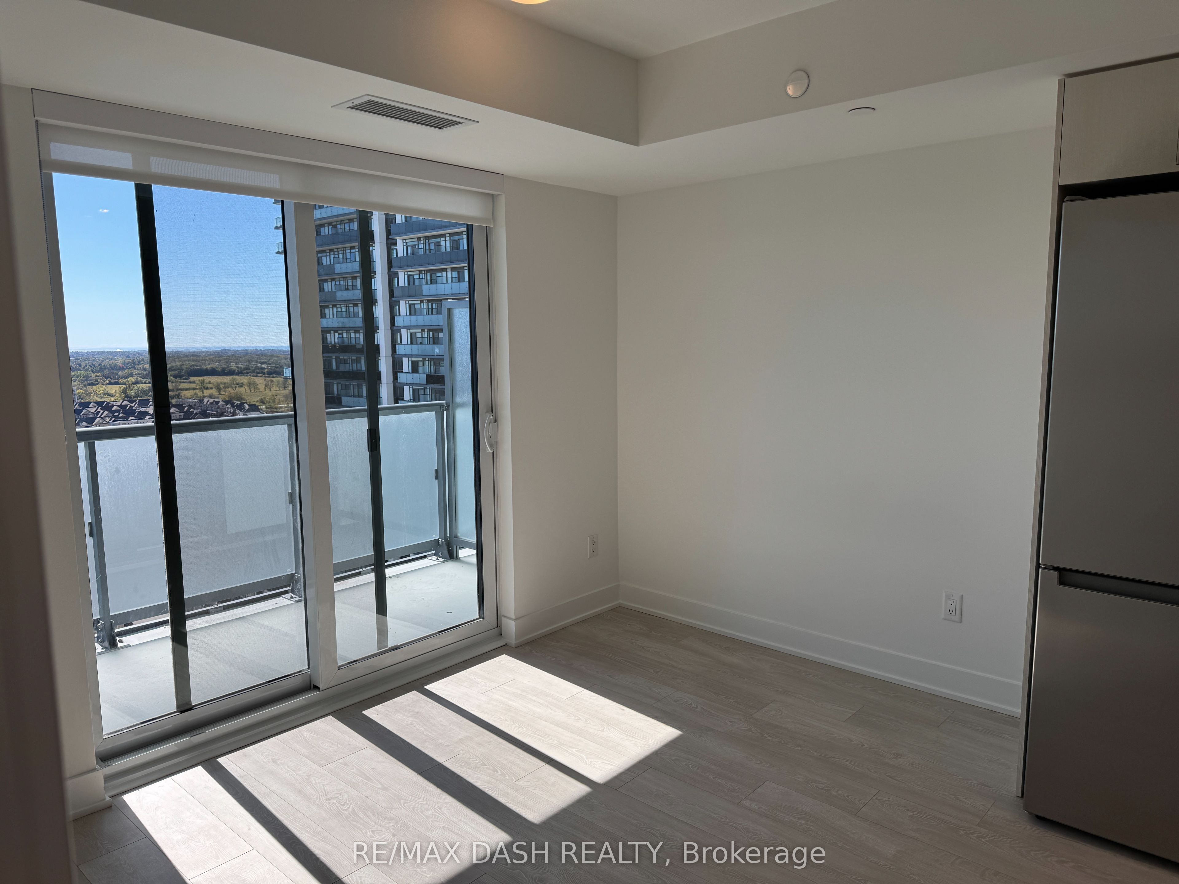 2545 Simcoe Street N 1622 Property Photo 12
