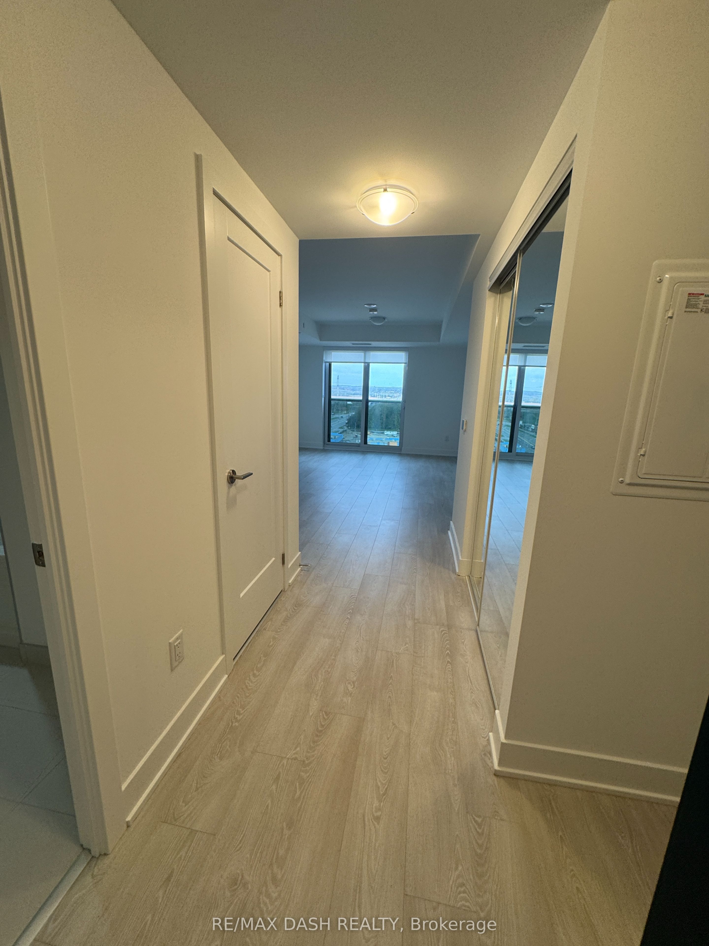2545 Simcoe Street N 1530 Property Photo 4