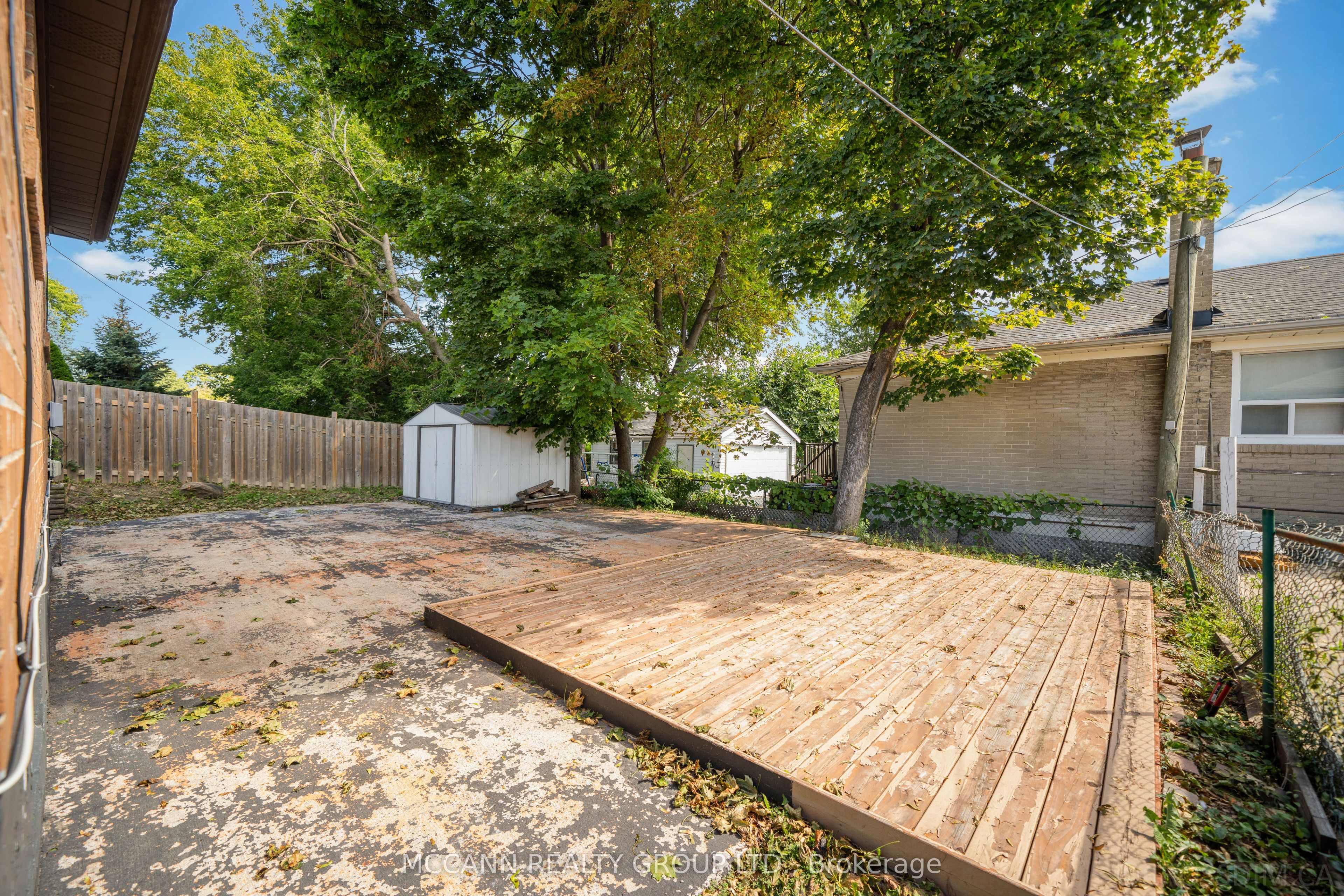 17 Barlow Road Property Photo 33