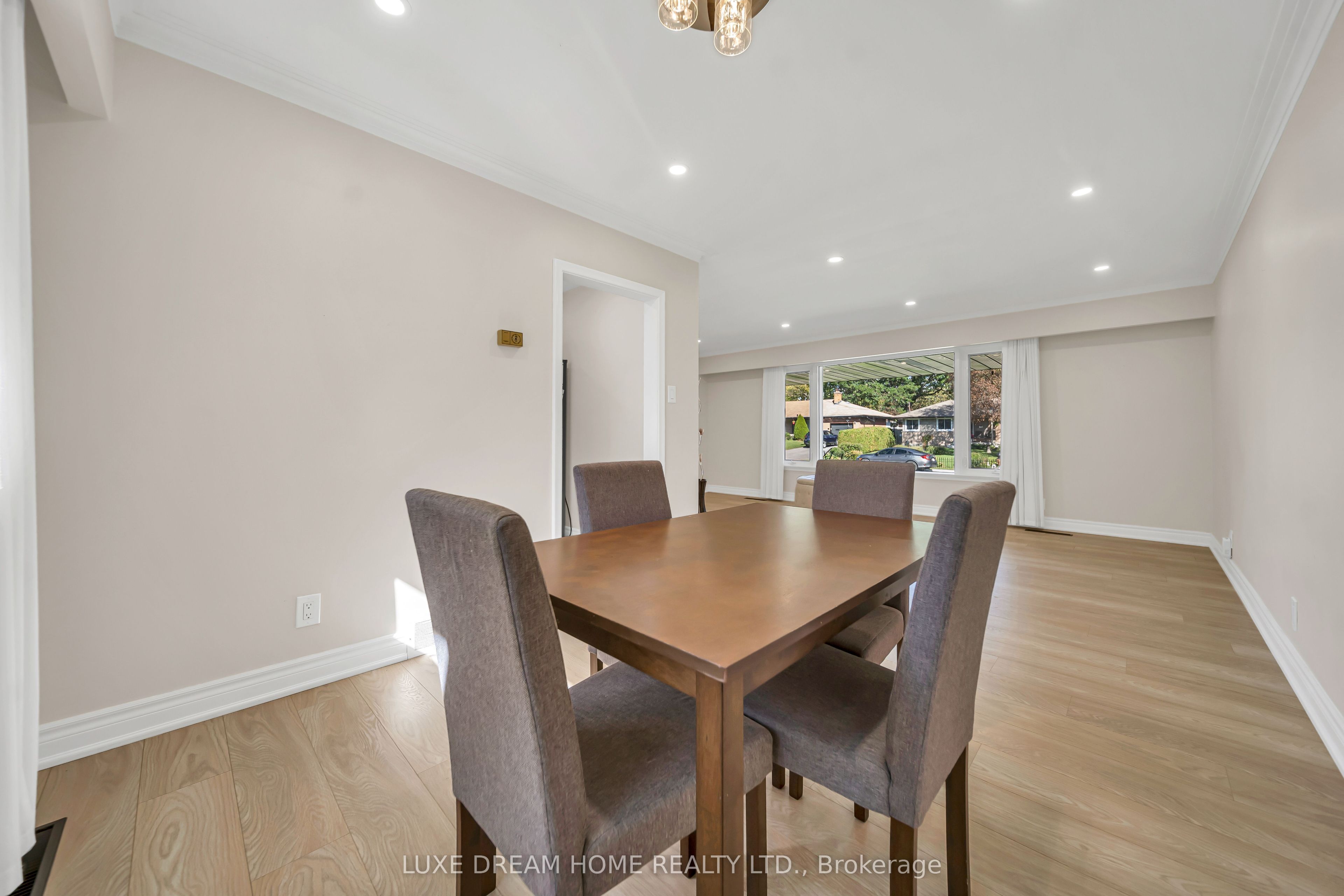 834 Law Street Property Photo 11