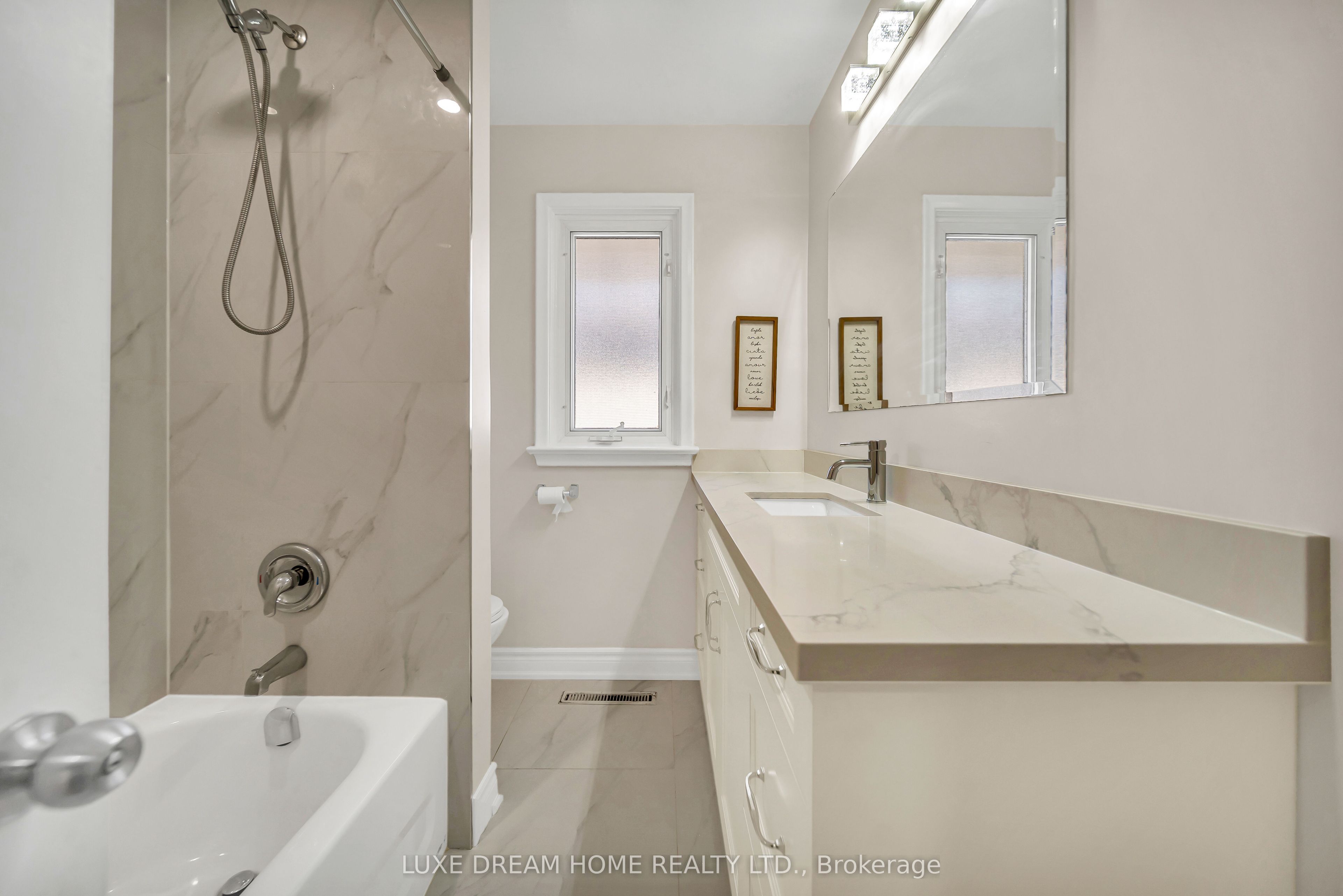 834 Law Street Property Photo 23