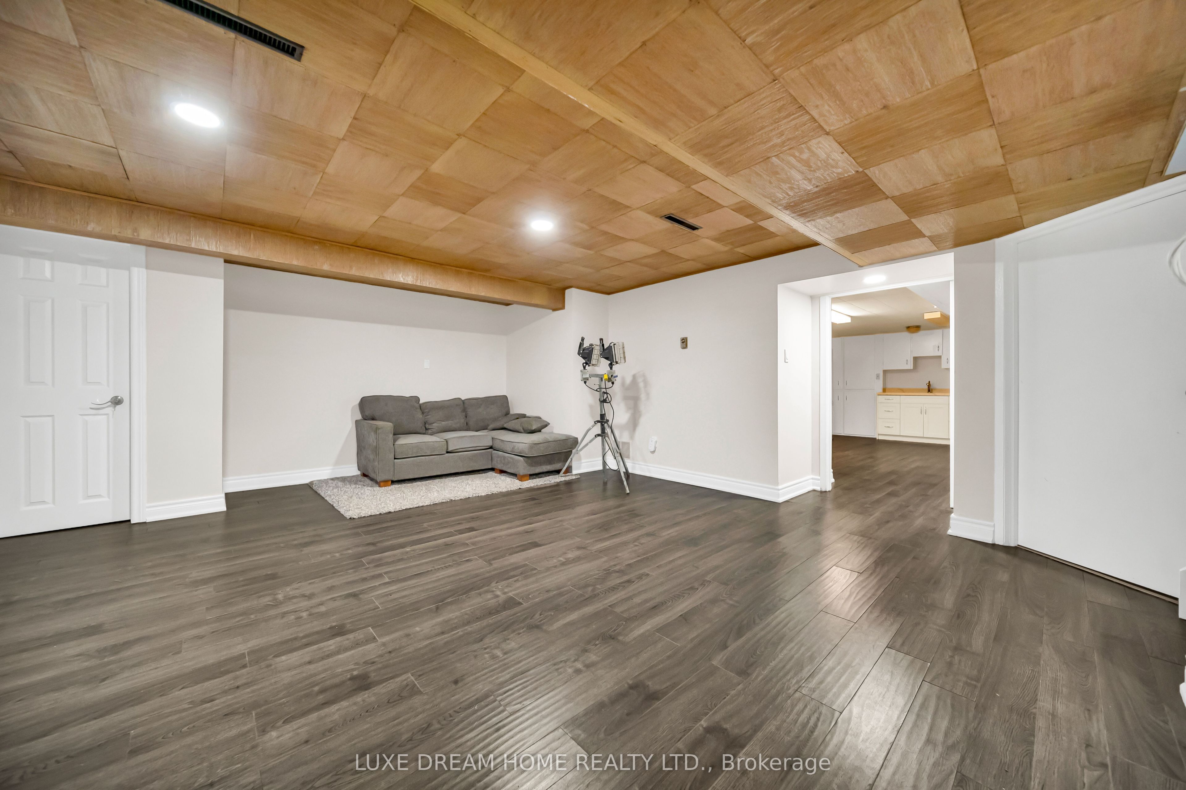 834 Law Street Property Photo 30