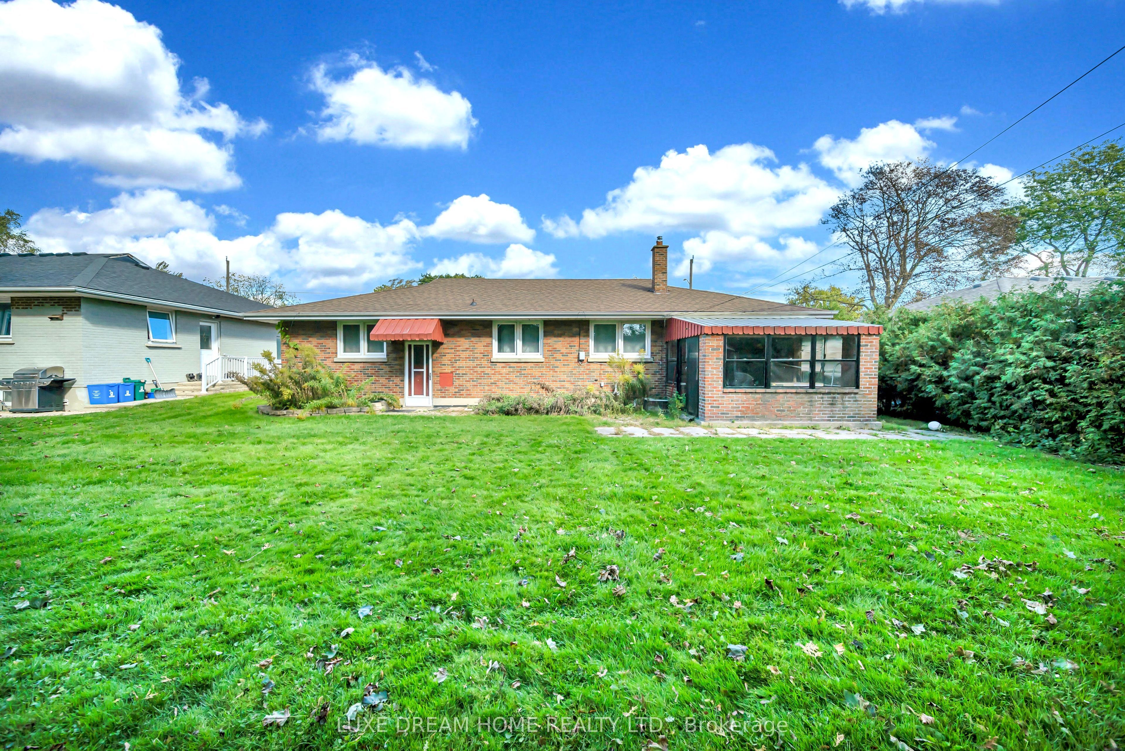 834 Law Street Property Photo 39