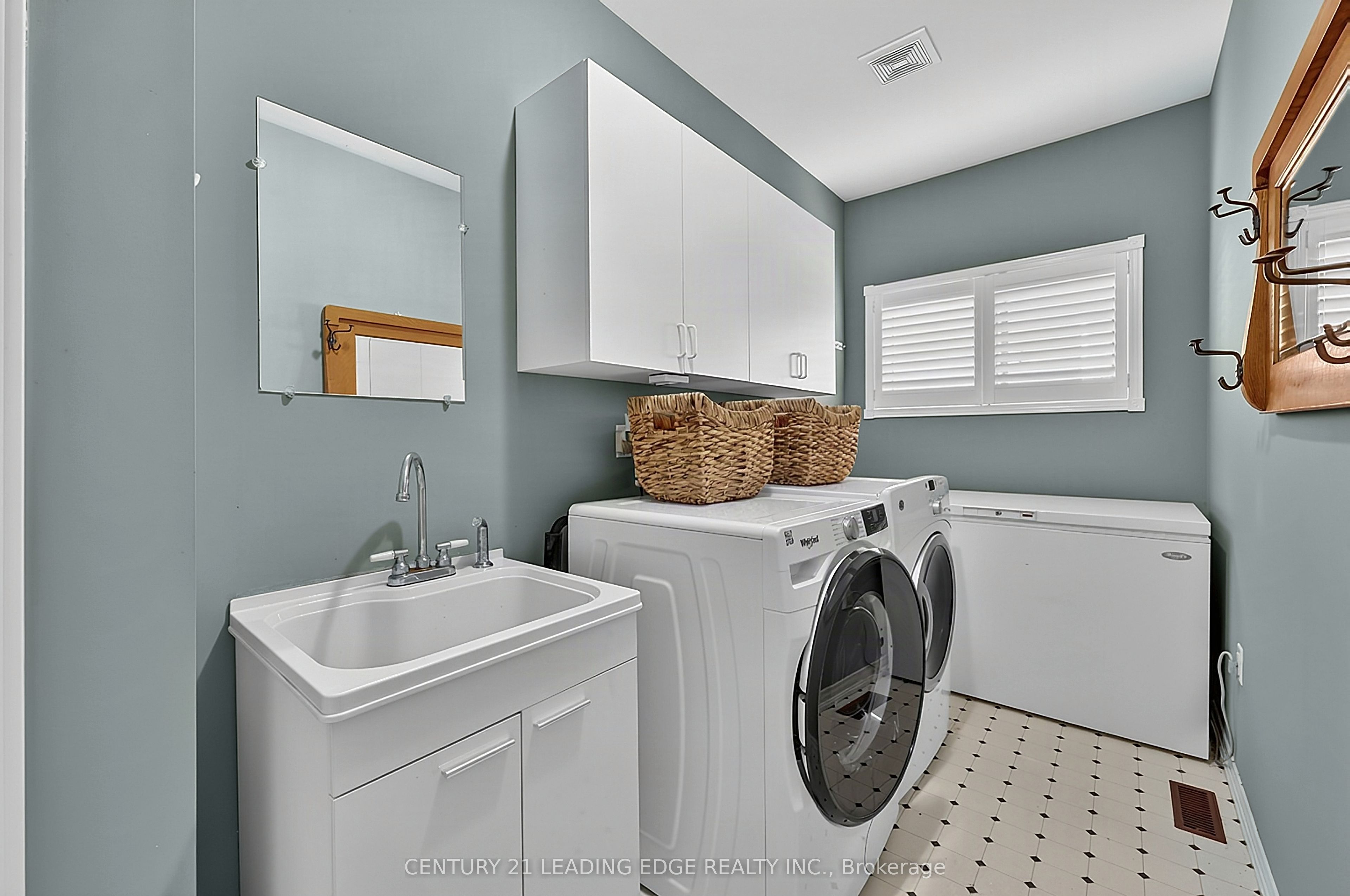 14 Watford Street Property Photo 38