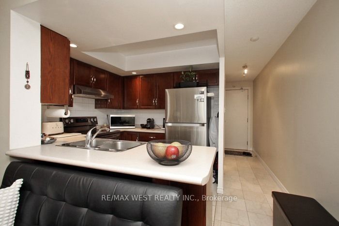 125 Omni Drive W 339 Property Photo 8