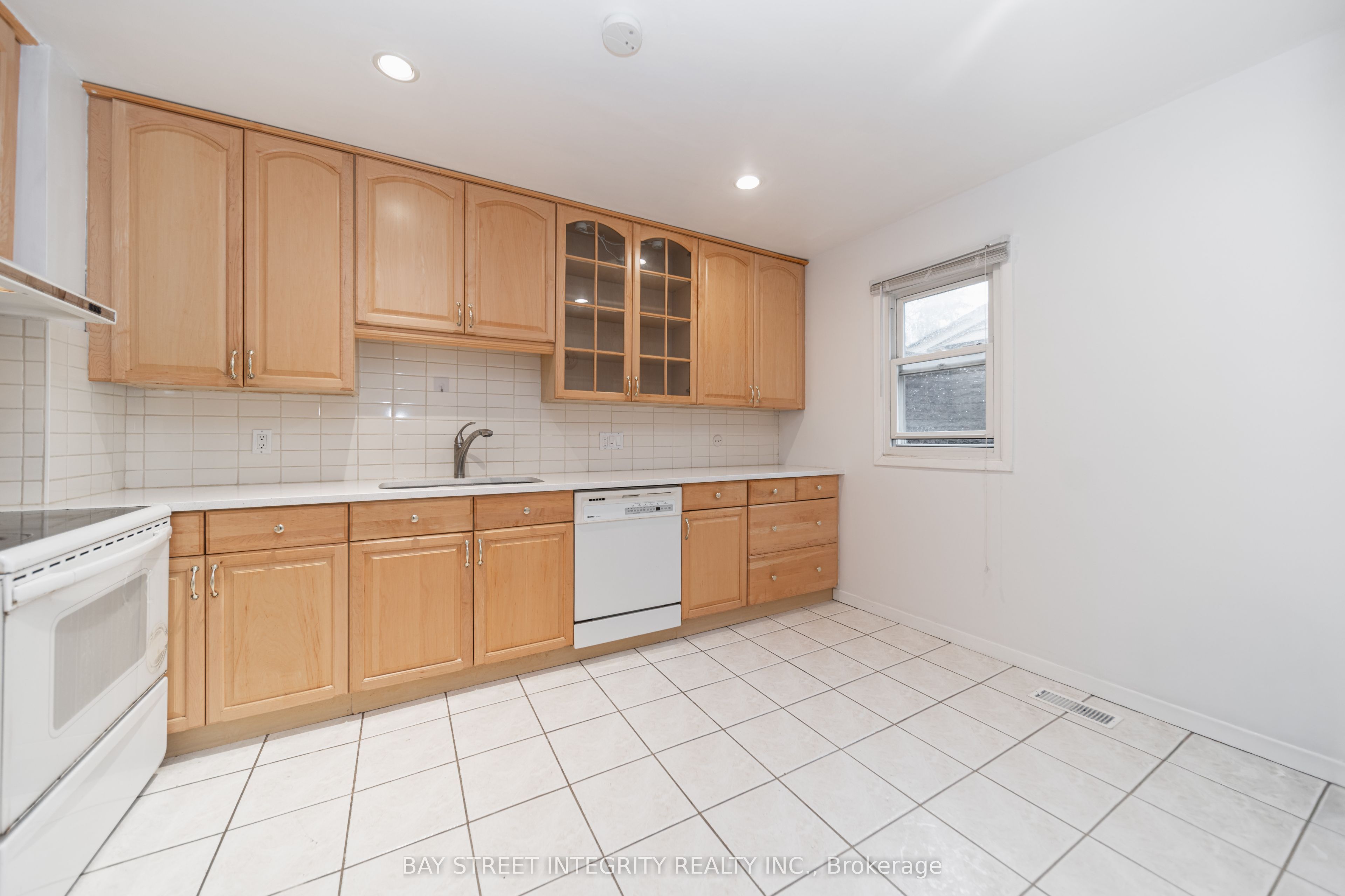 6 Sandy Haven Drive Property Photo 4