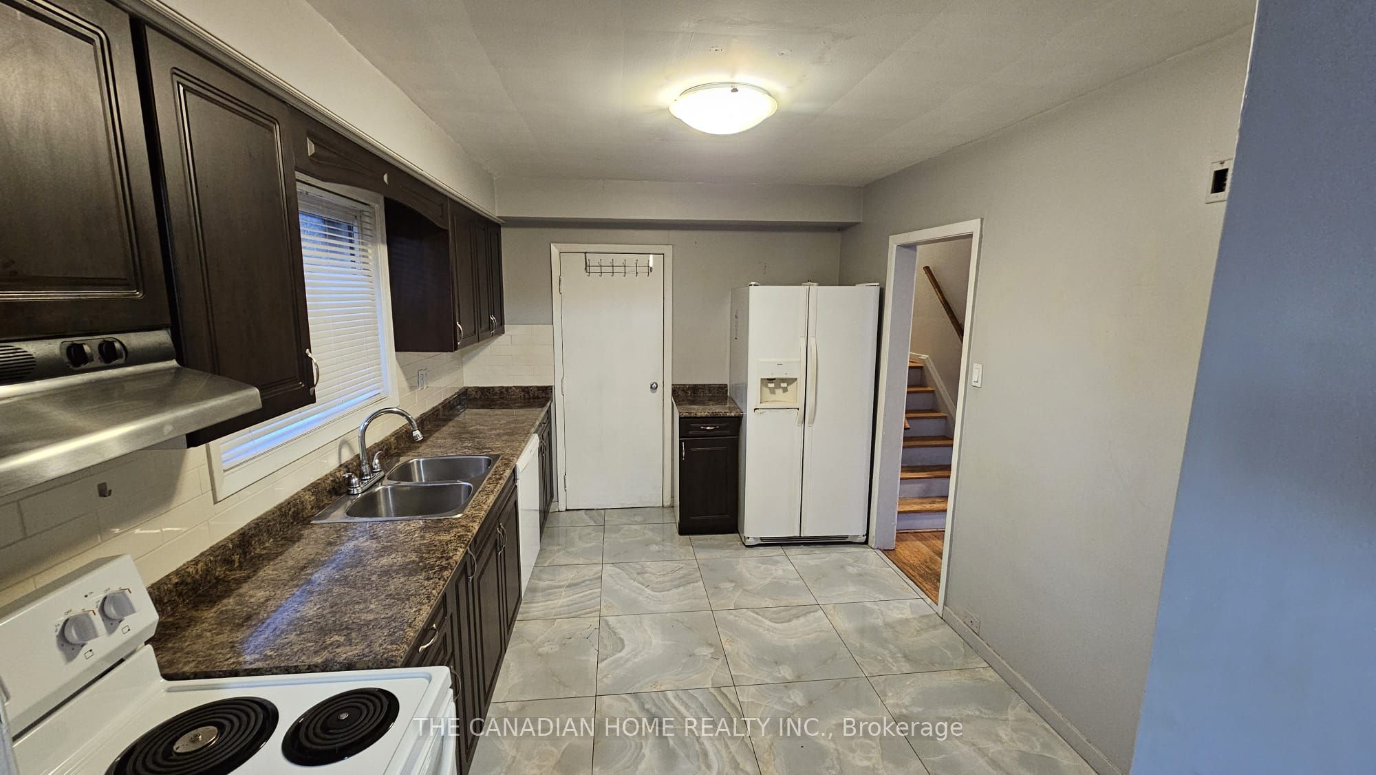 12 Aspendale Drive Main Property Photo 12
