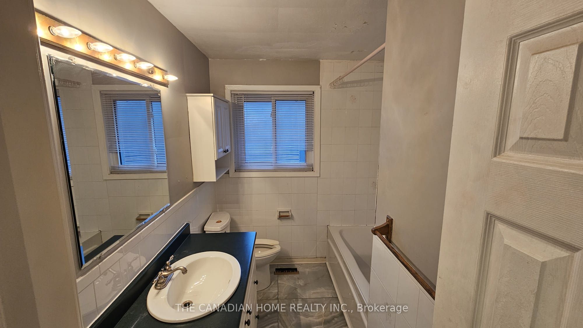 12 Aspendale Drive Main Property Photo 14