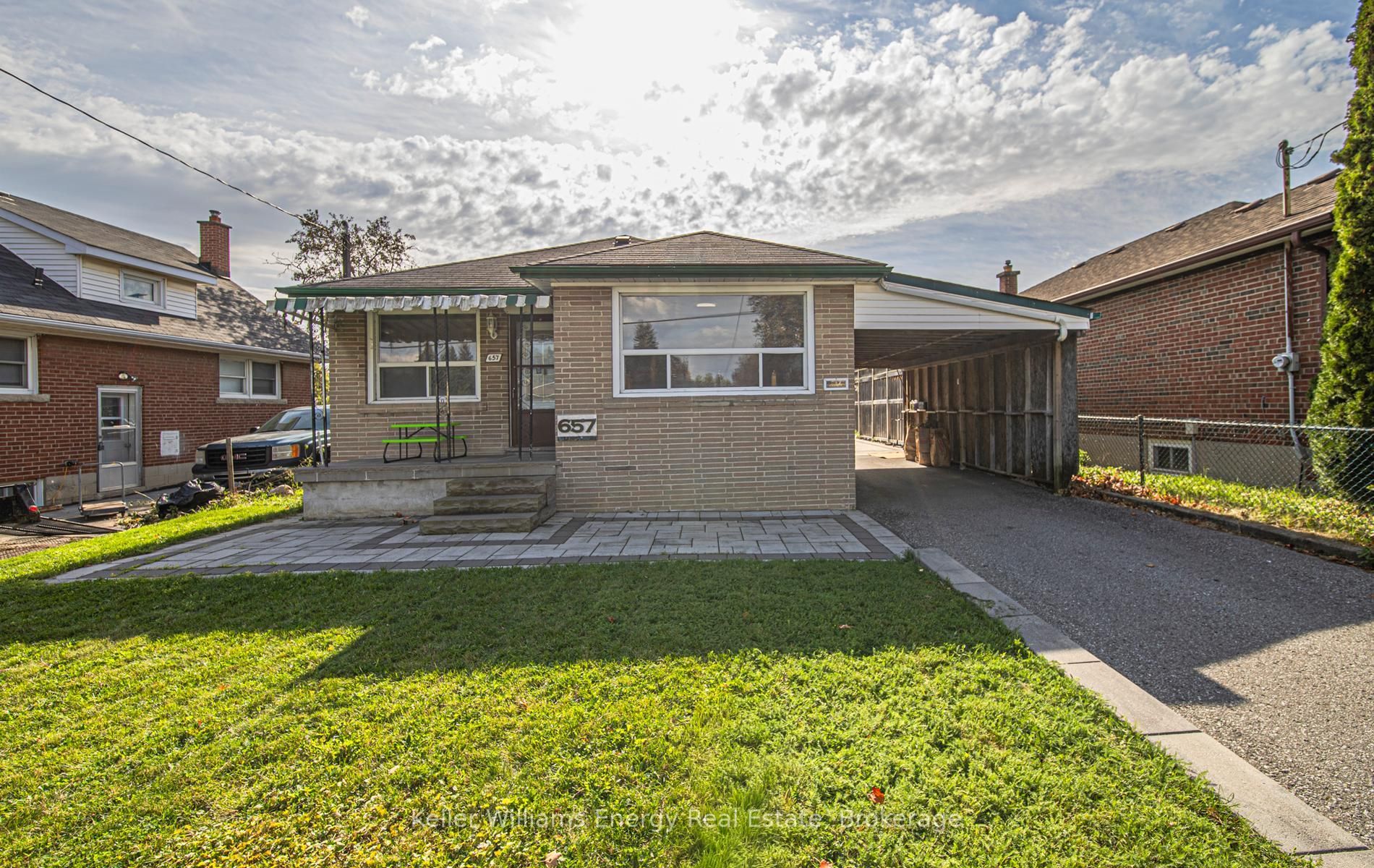 657 Taylor Avenue Property Photo 2