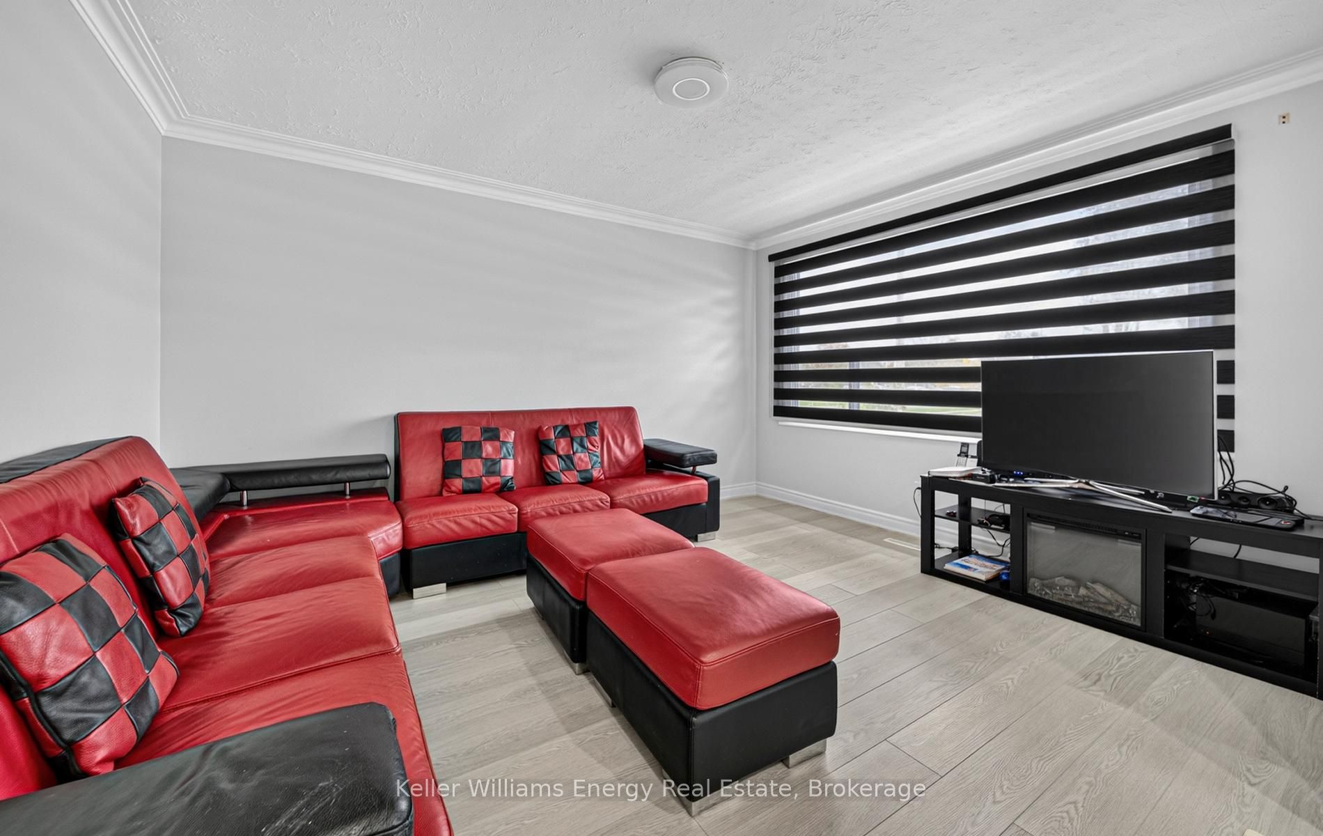 657 Taylor Avenue Property Photo 26