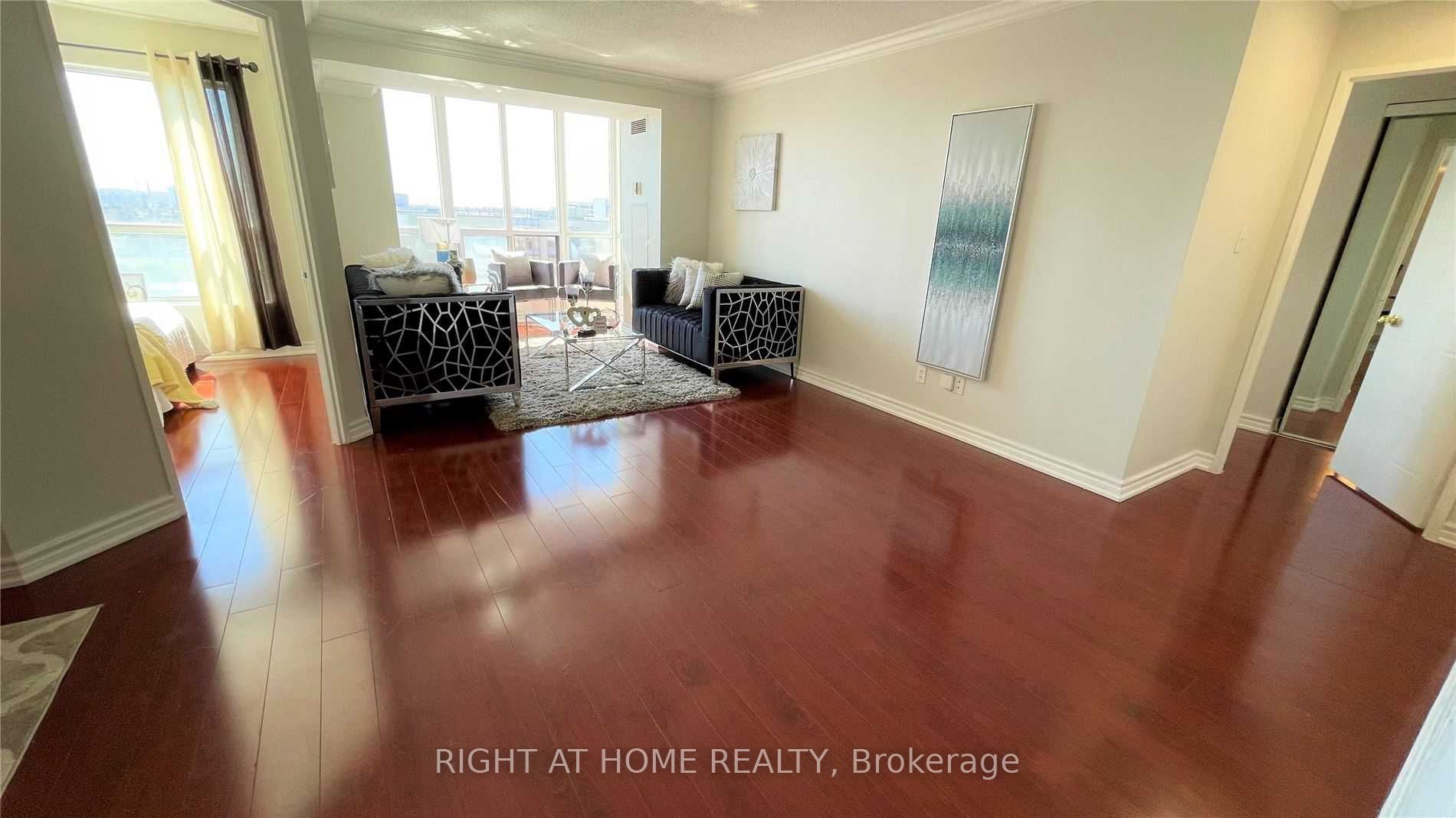 1470 Midland Avenue Property Photo 2