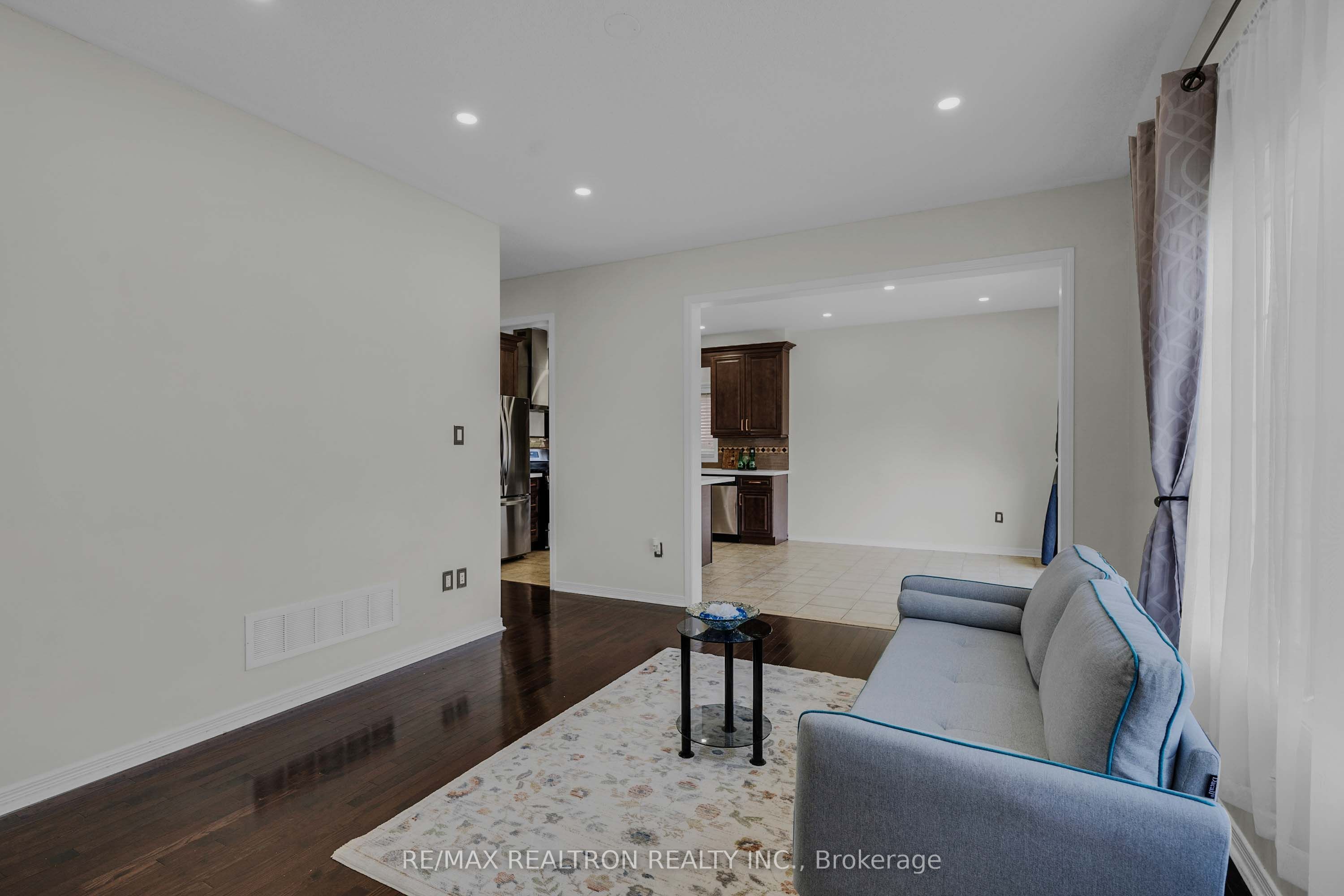 51 Swindells Street Property Photo 17