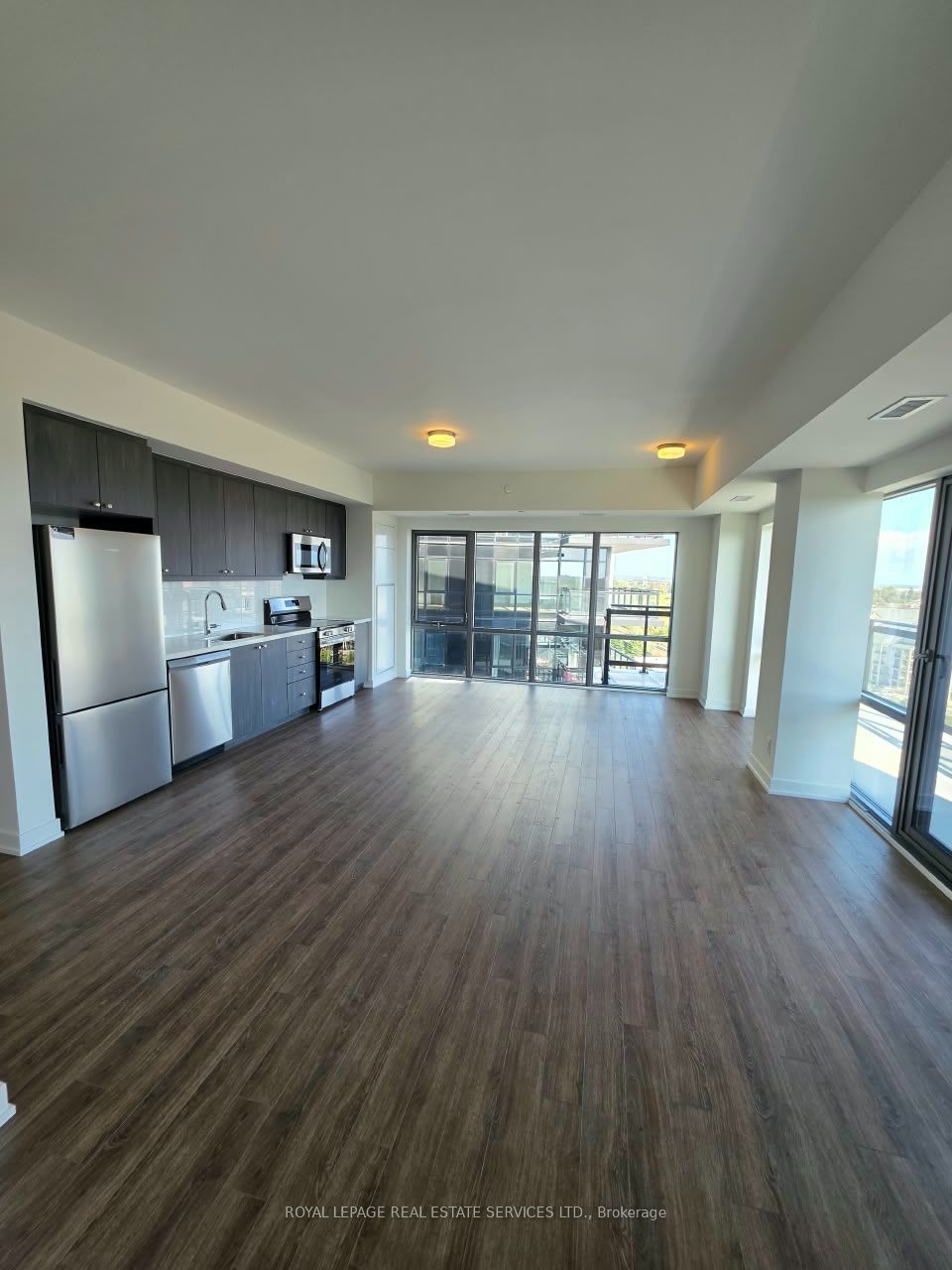 51 Clarington Boulevard 1024 Property Photo 5