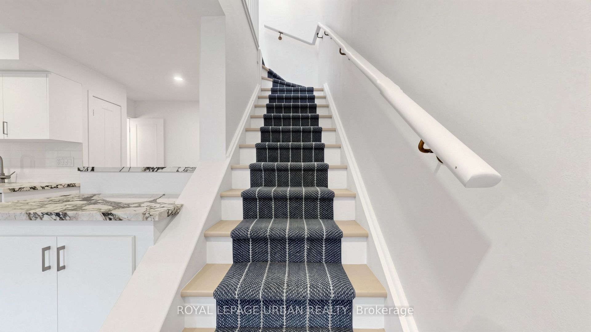 76 Munro Street 2 Property Photo 20