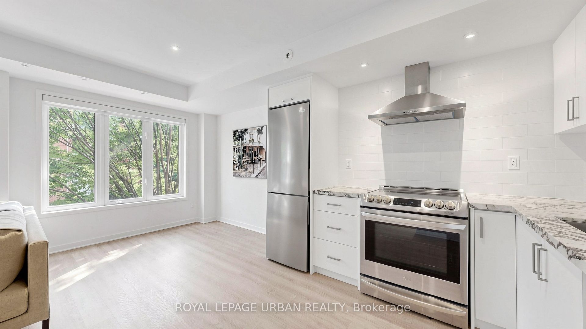 76 Munro Street 2 Property Photo 16