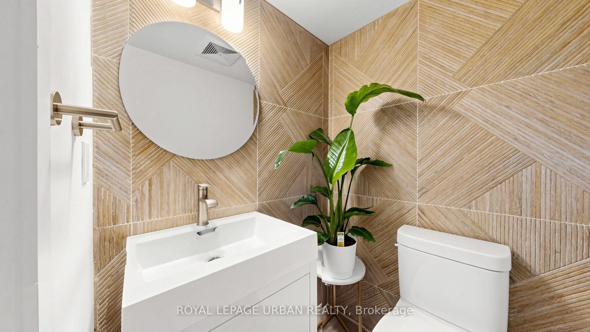 76 Munro Street 2 Property Photo 18
