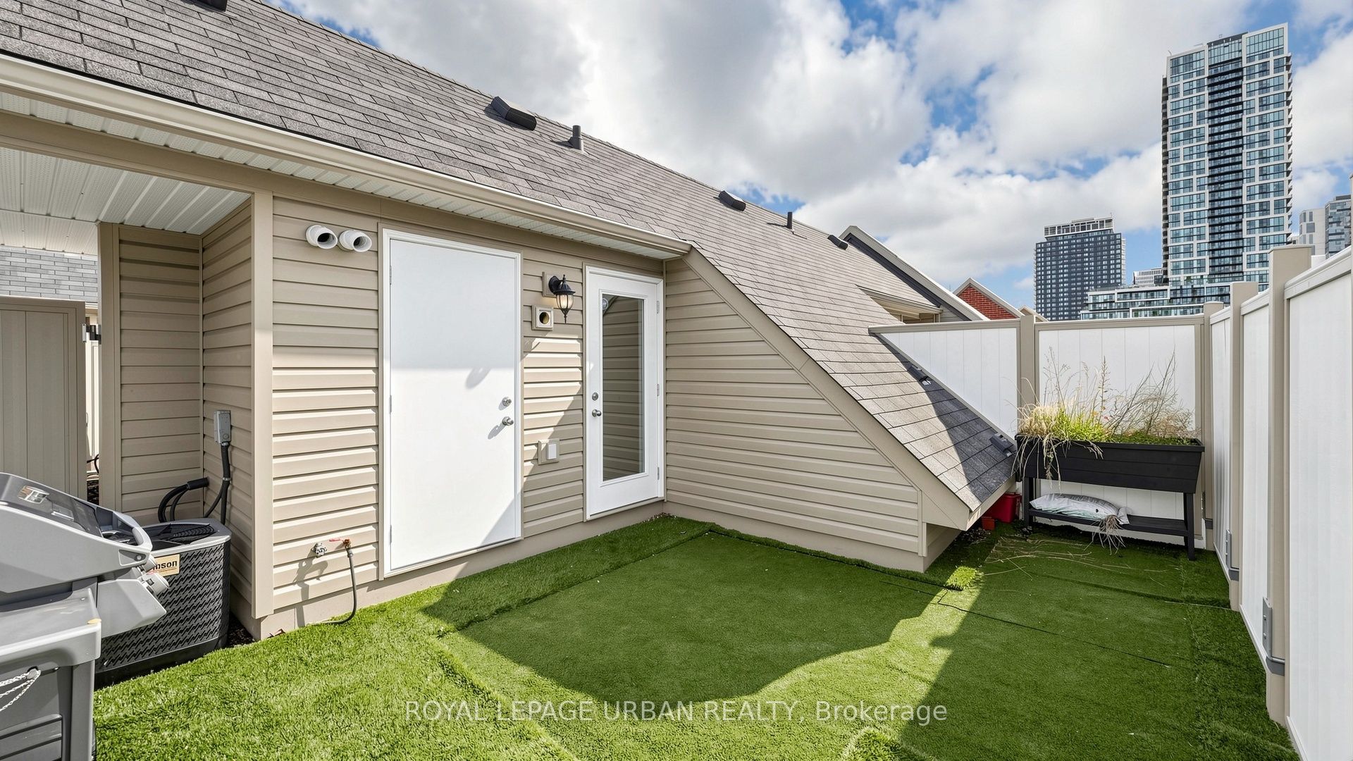 76 Munro Street 2 Property Photo 34