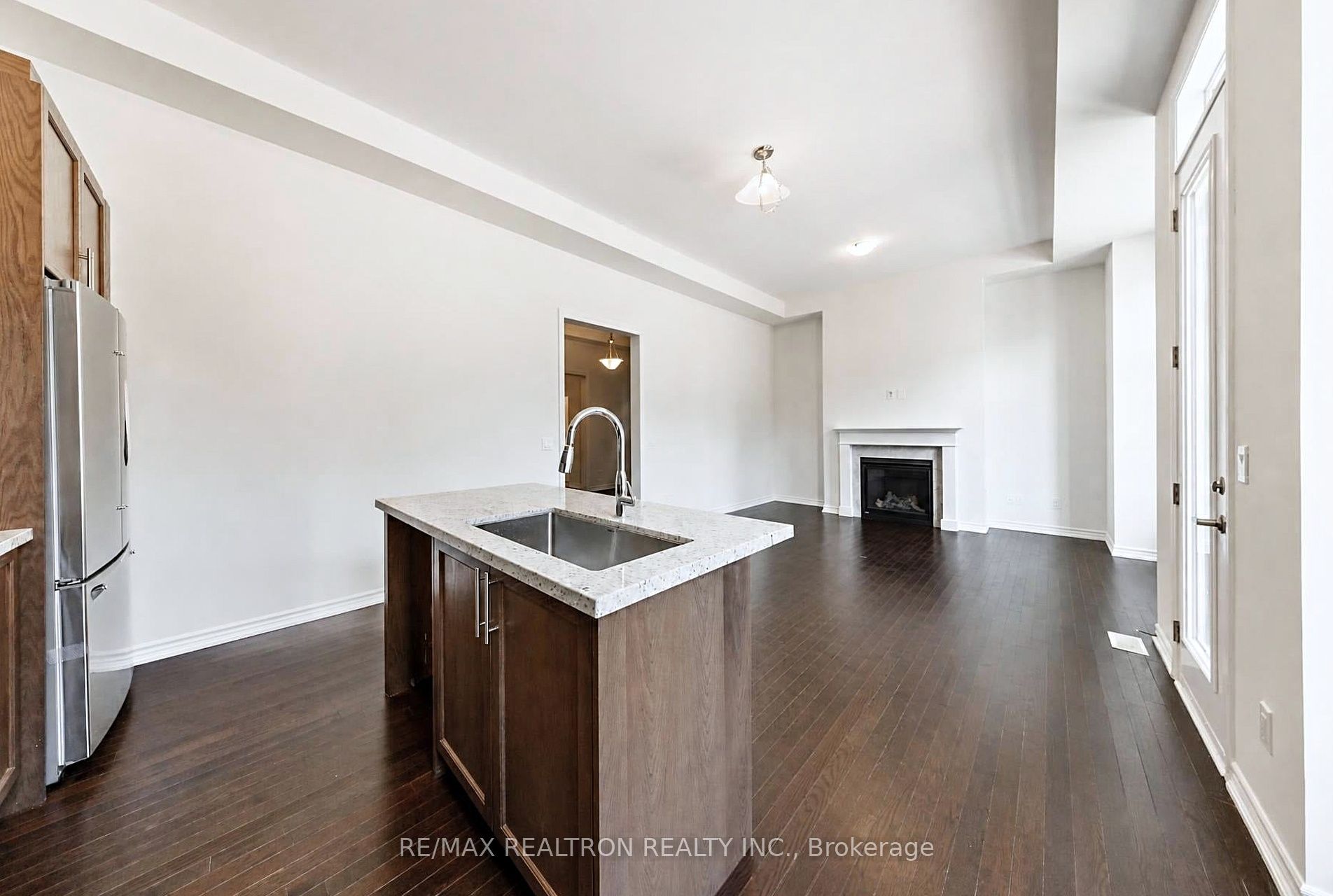 1041 Suddard Avenue Property Photo 4