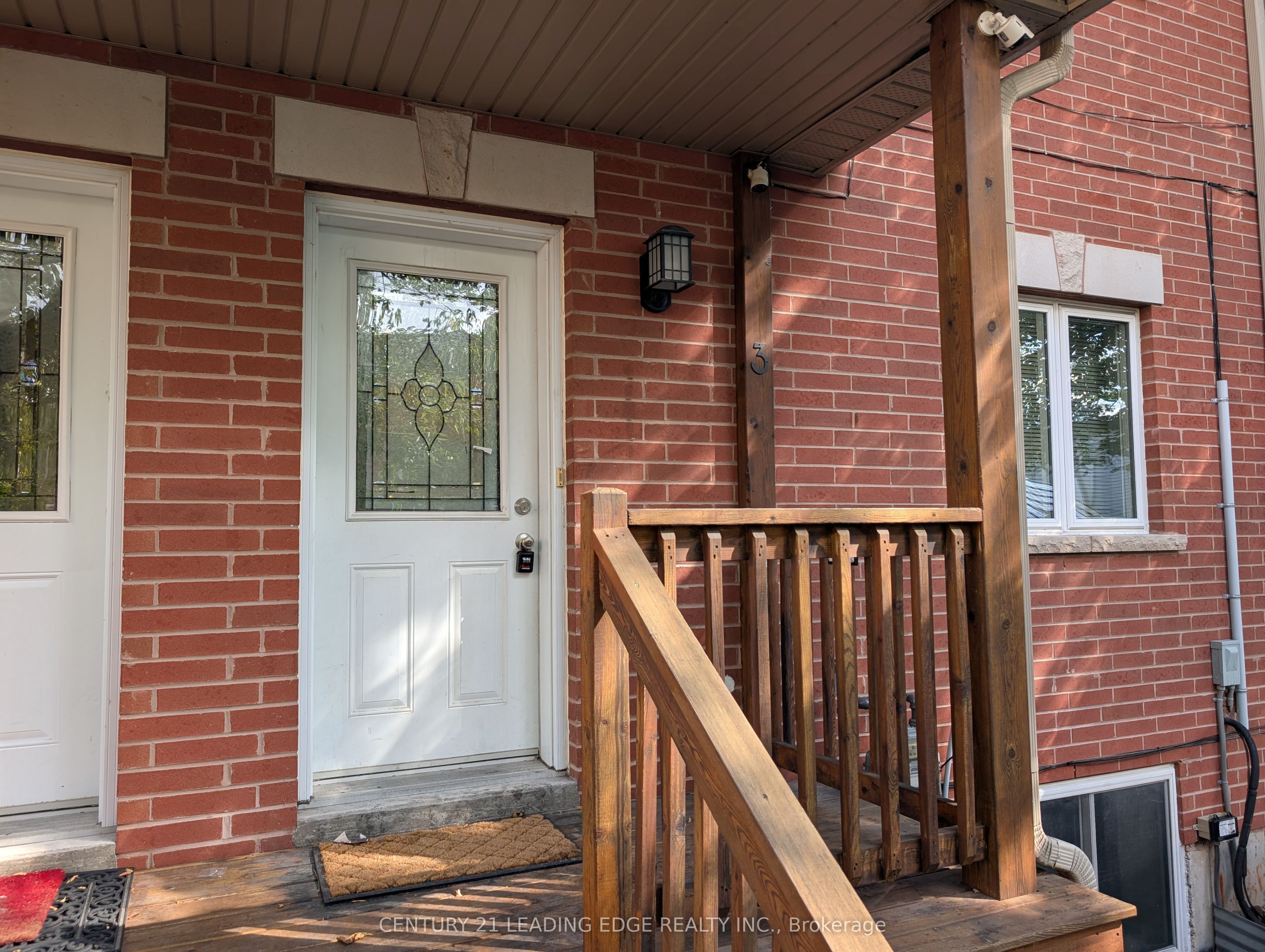 736 Kingston Road 3 Property Photo 1