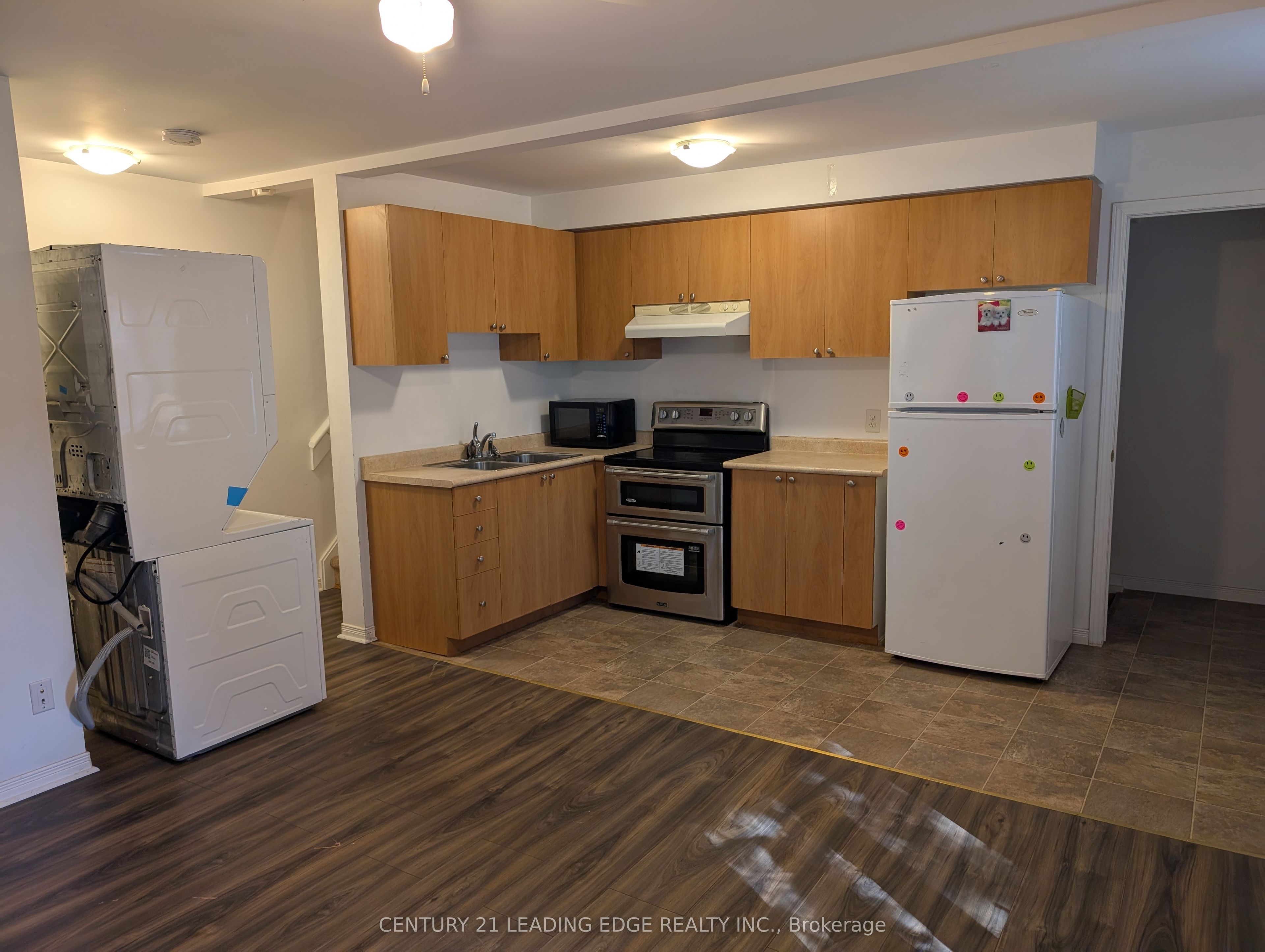 736 Kingston Road 3 Property Photo 6