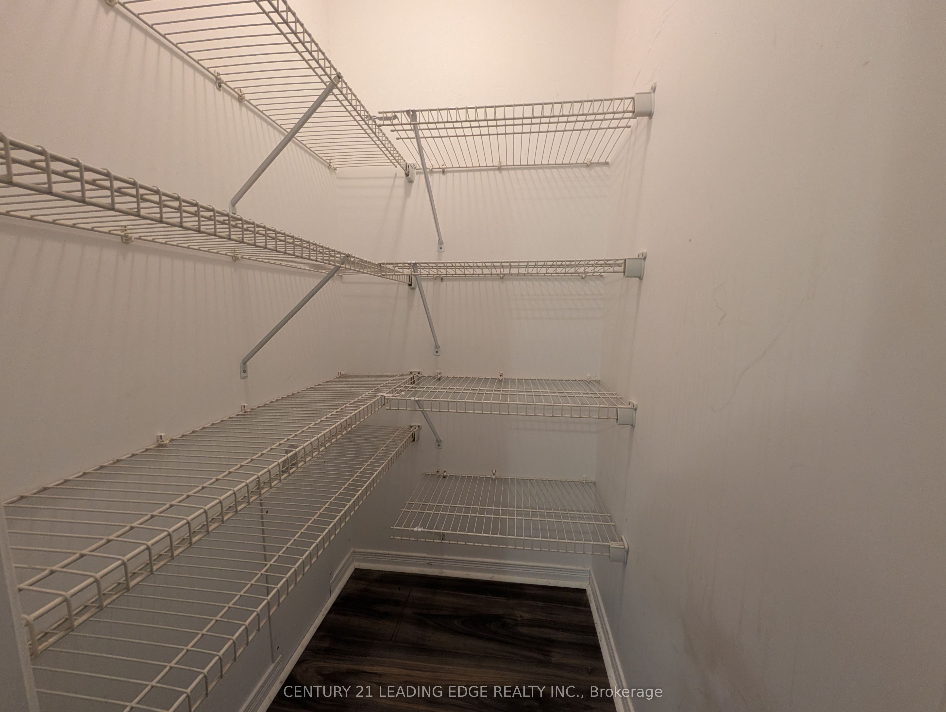 736 Kingston Road 3 Property Photo 10