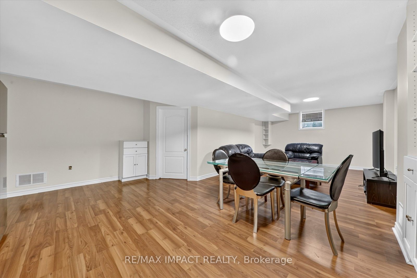 130 Baycliffe Drive Basement Property Photo 10