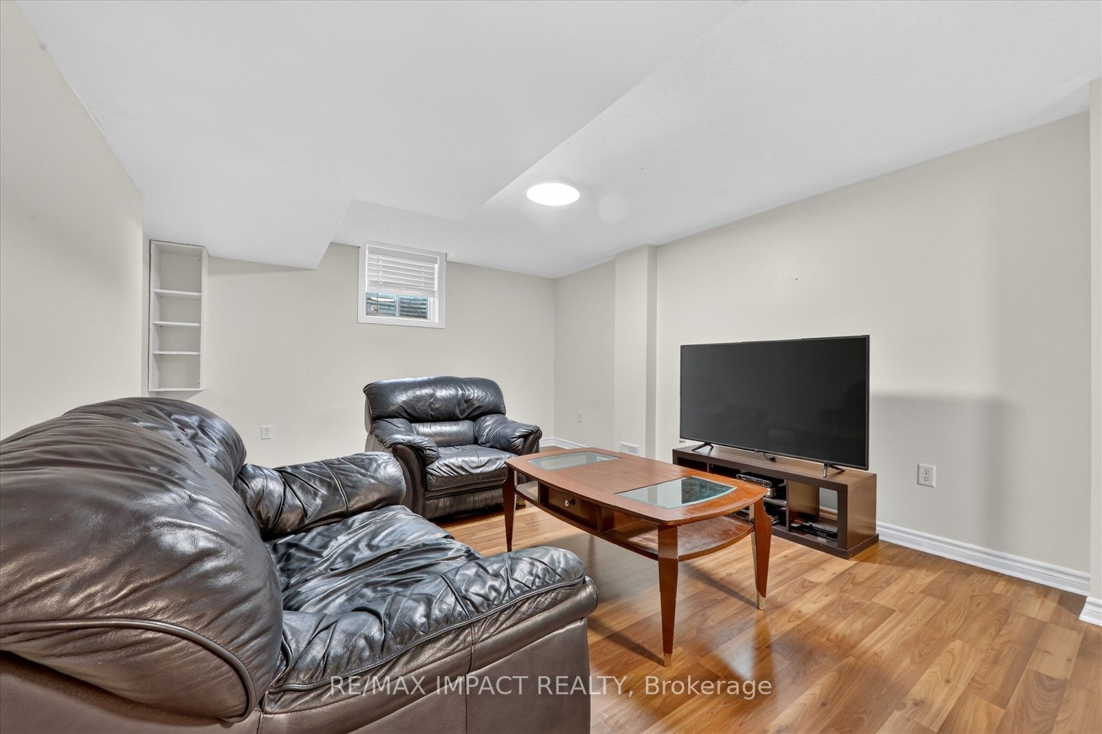 130 Baycliffe Drive Basement Property Photo 15