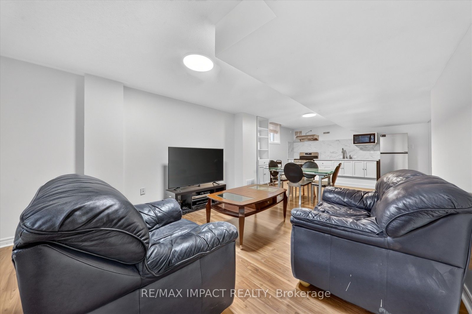 130 Baycliffe Drive Basement Property Photo 16
