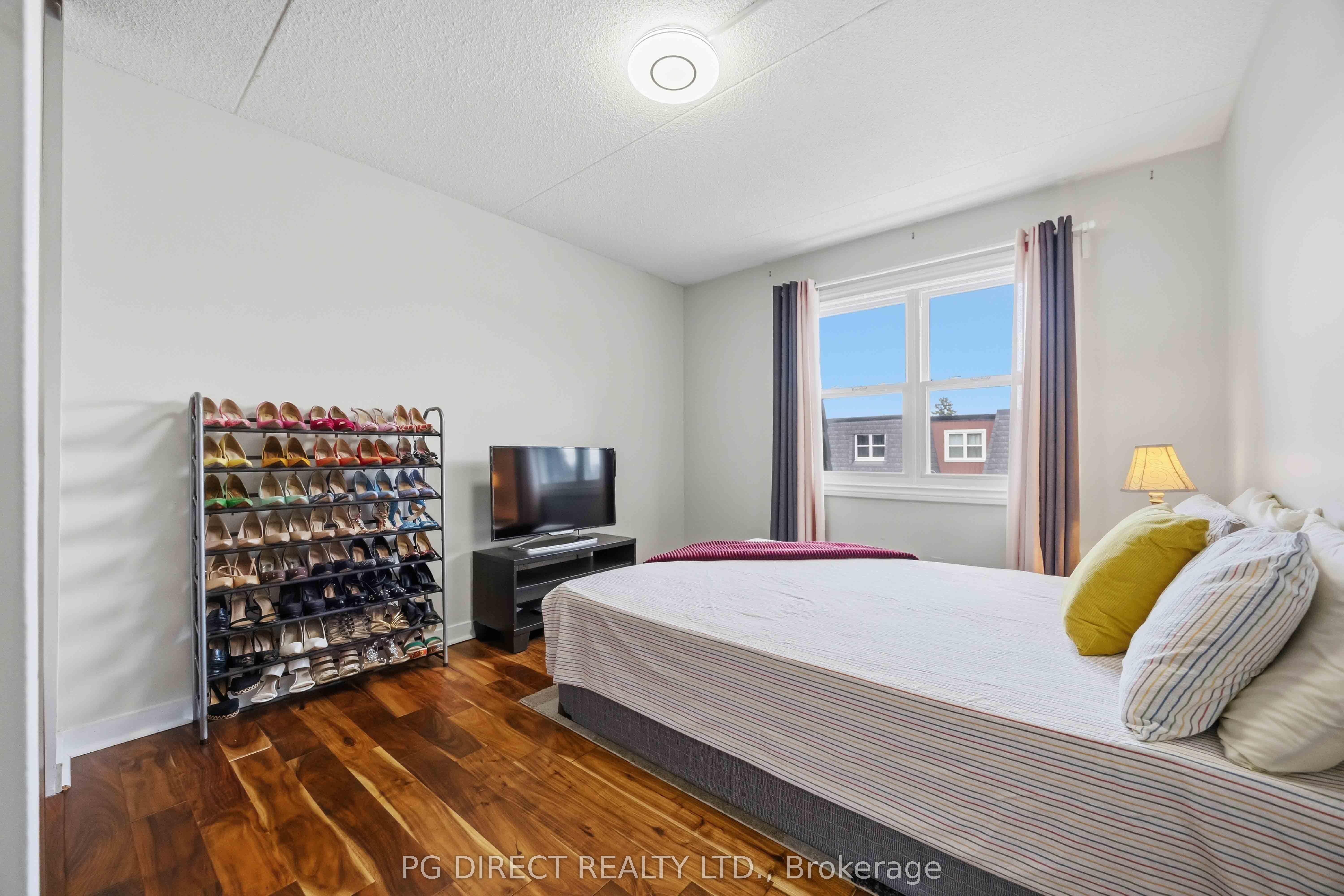 580 Mary Street E 214 Property Photo 18