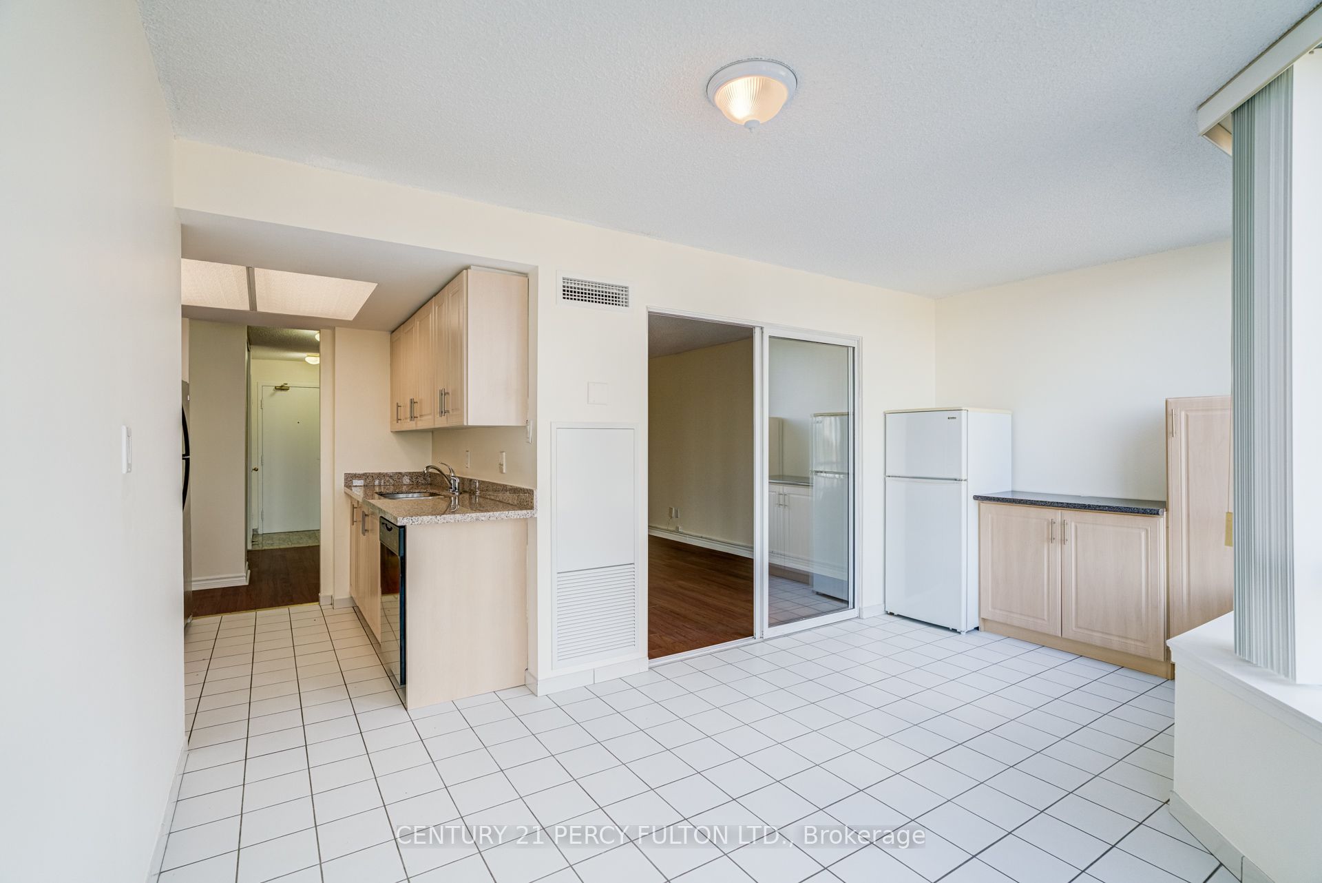 11753 Sheppard Avenue E 504 Property Photo 9