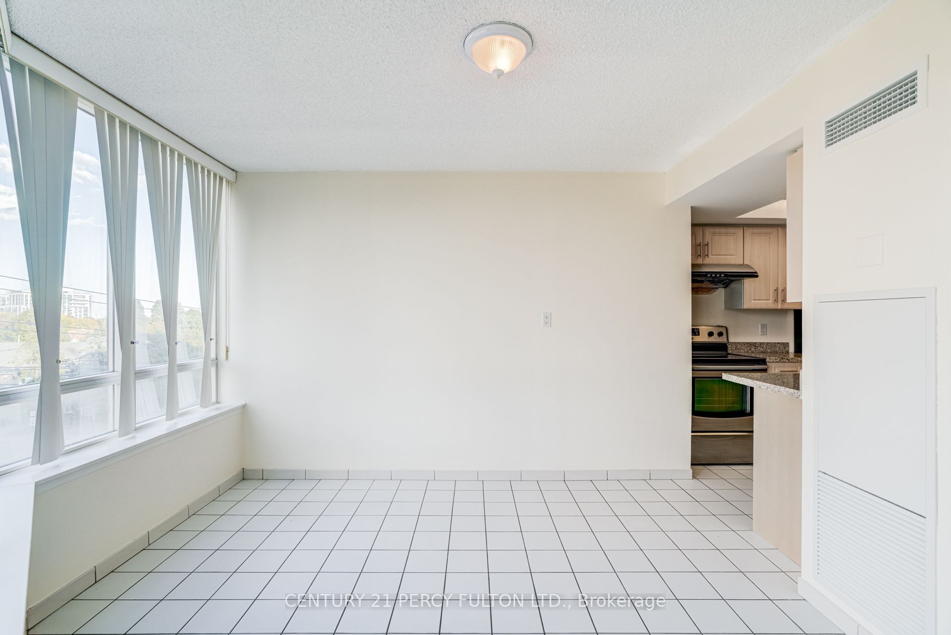 11753 Sheppard Avenue E 504 Property Photo 12