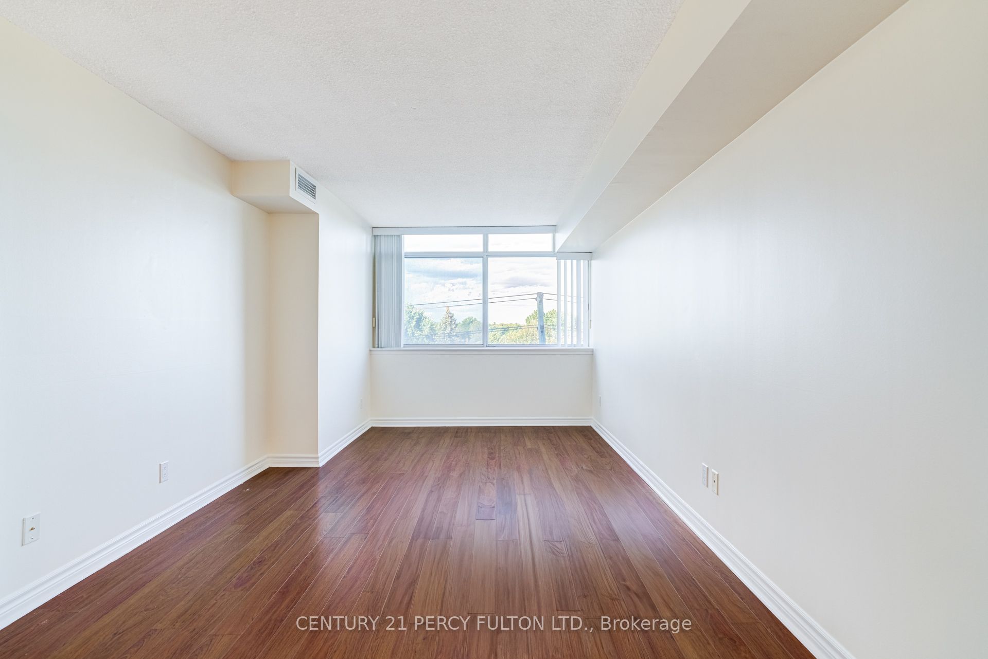 11753 Sheppard Avenue E 504 Property Photo 18