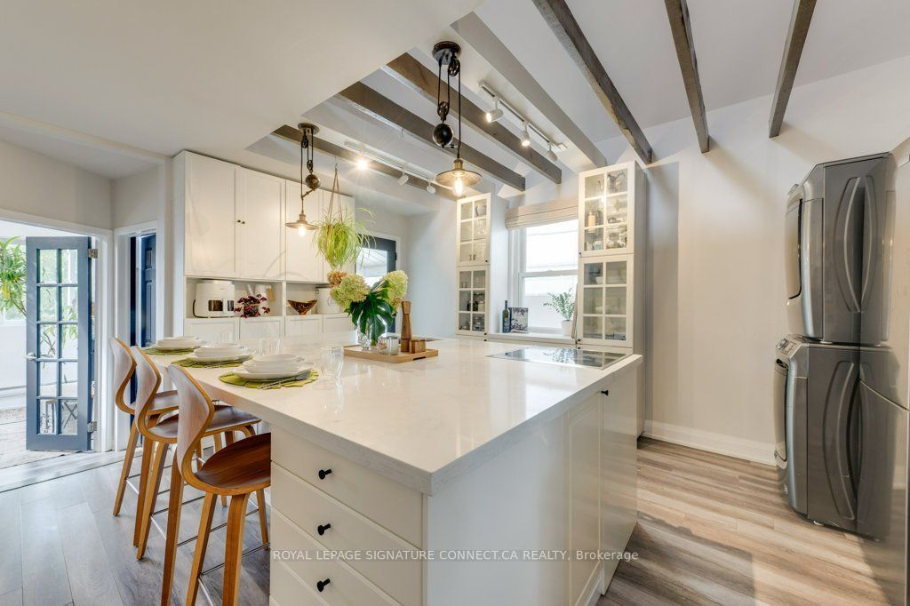 6 Wheeler Avenue Property Photo 2