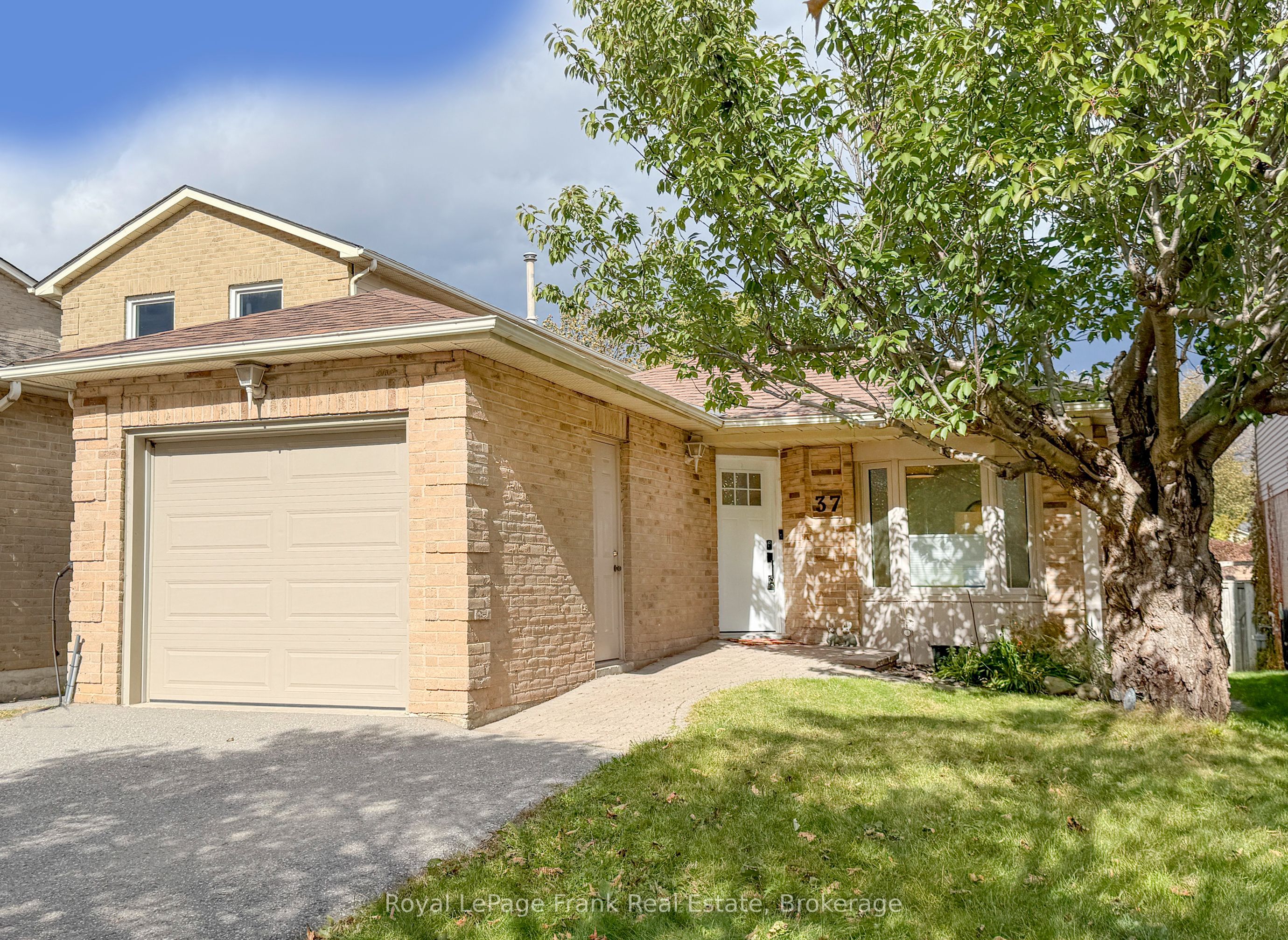 37 Angus Drive Property Photo 2