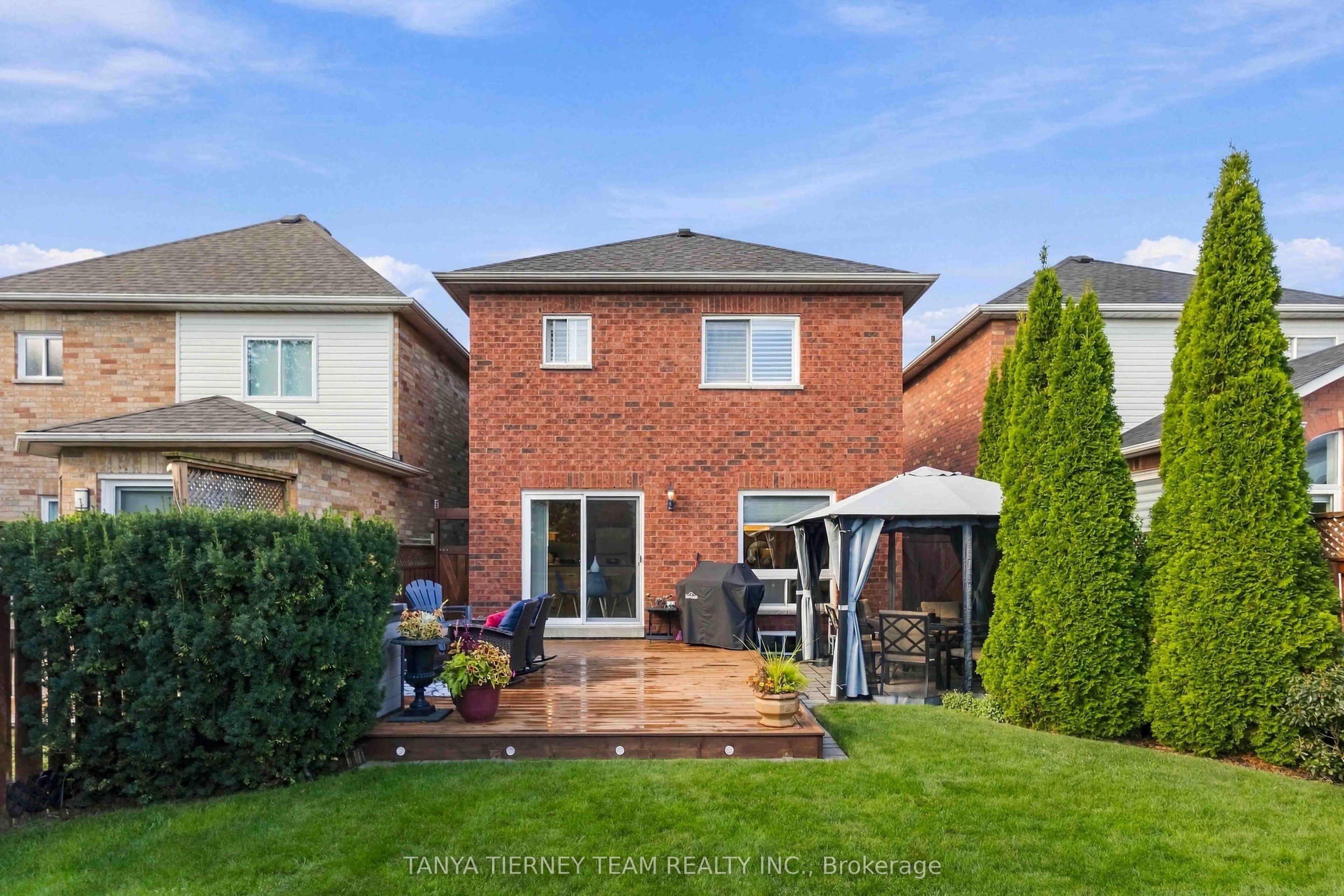 28 Castle Green Drive Property Photo 45