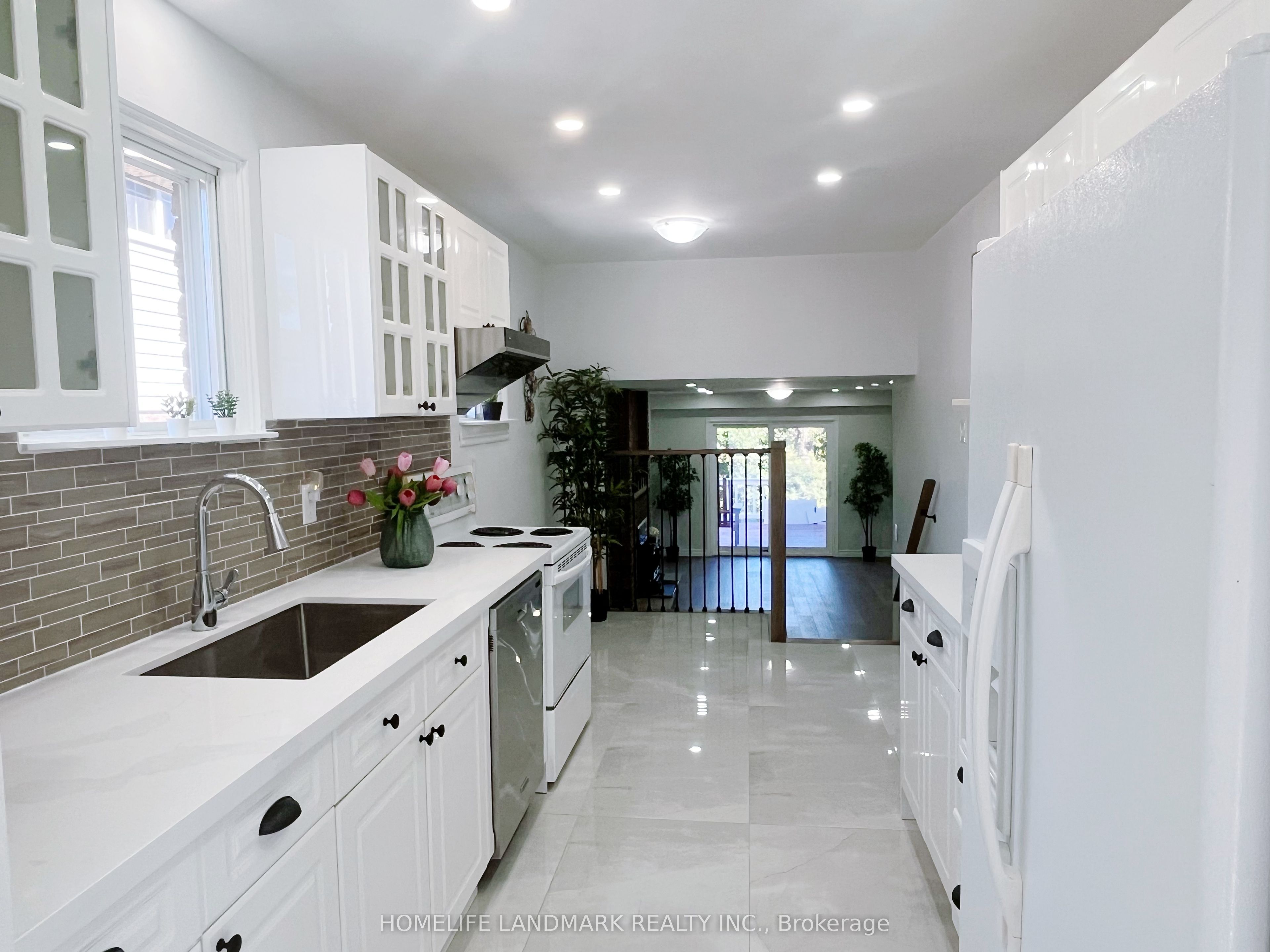 6 Snowhill Crescent Property Photo 1