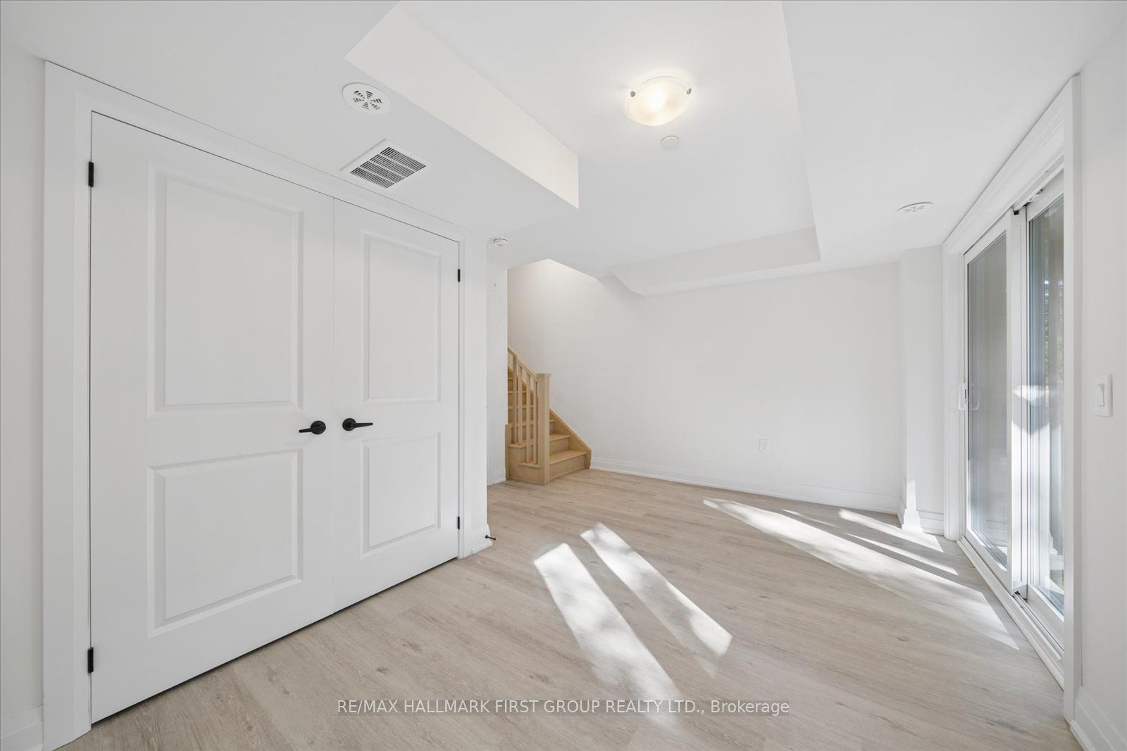 39 Marret Lane Property Photo 24