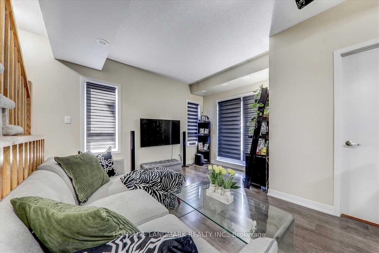 70 Orchid Place Drive 15 Property Photo 5