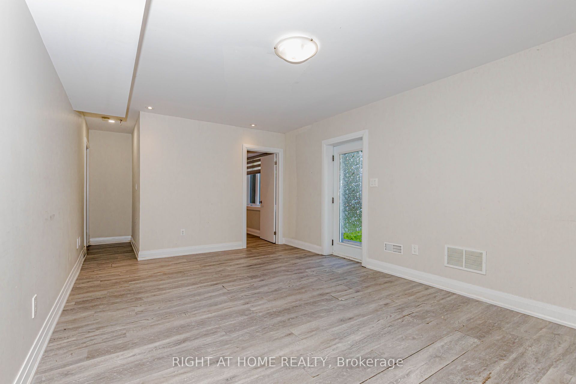 146 Colonel Danforth Trail Property Photo 37