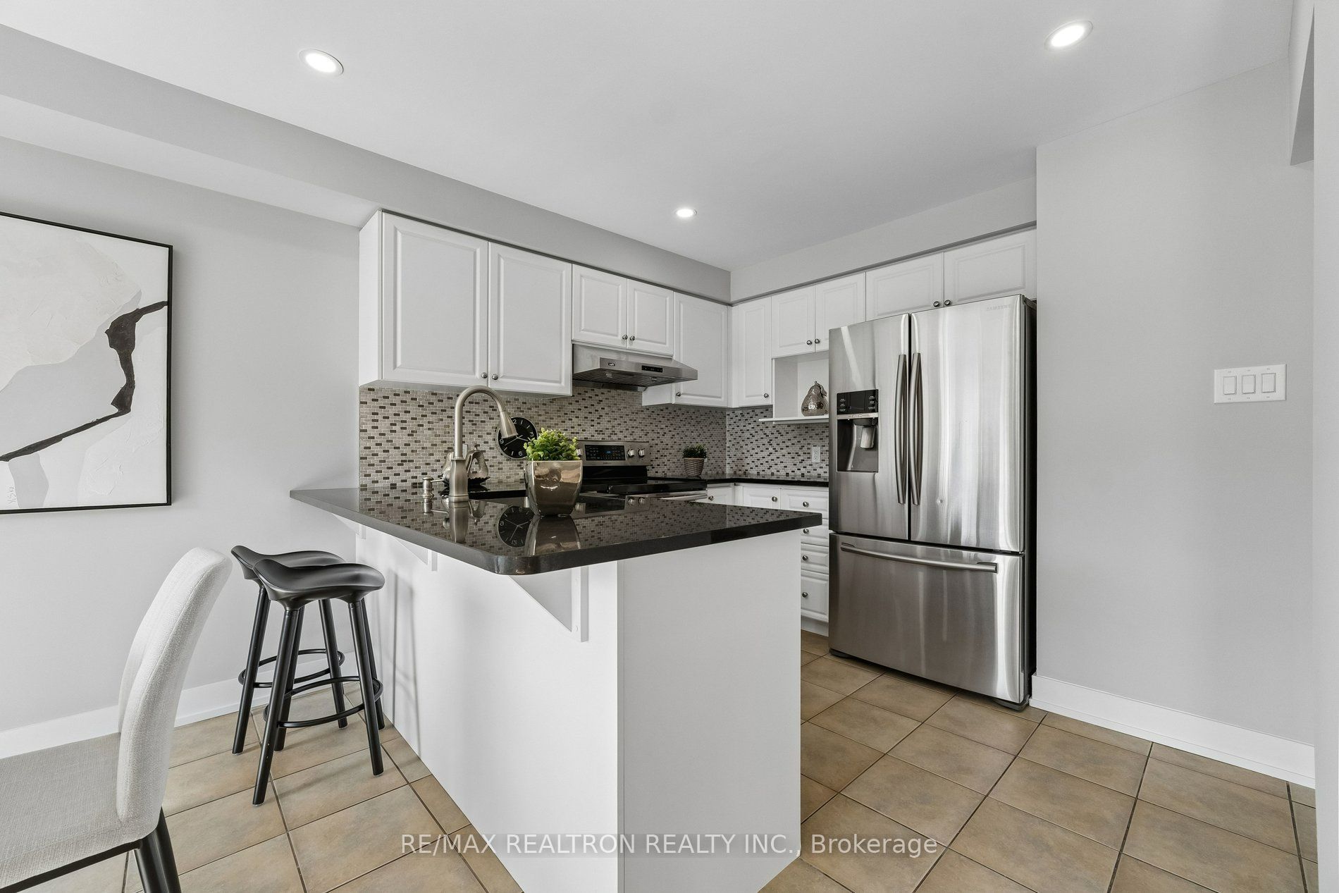 58 Lurosa Crescent Property Photo 17