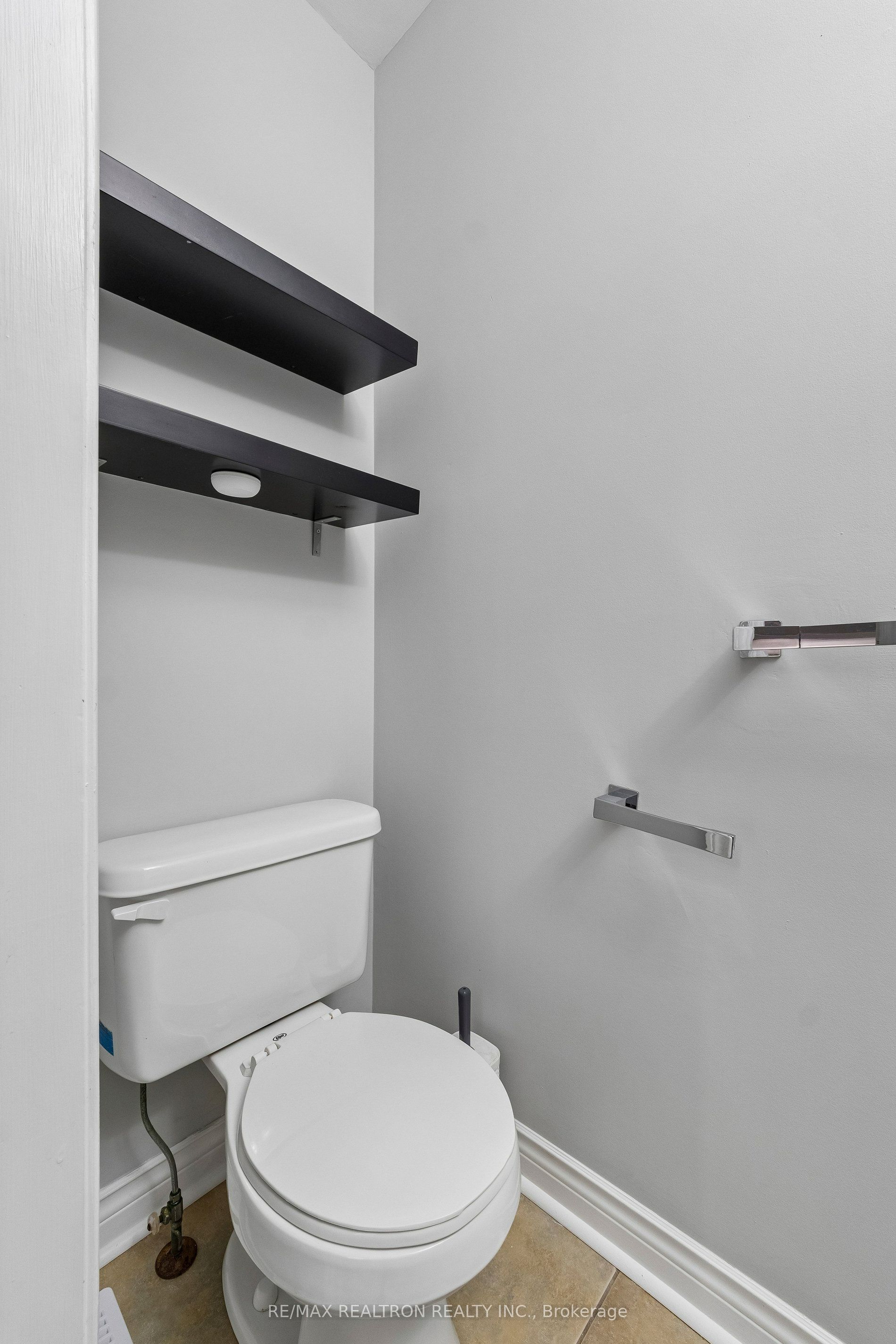 58 Lurosa Crescent Property Photo 24
