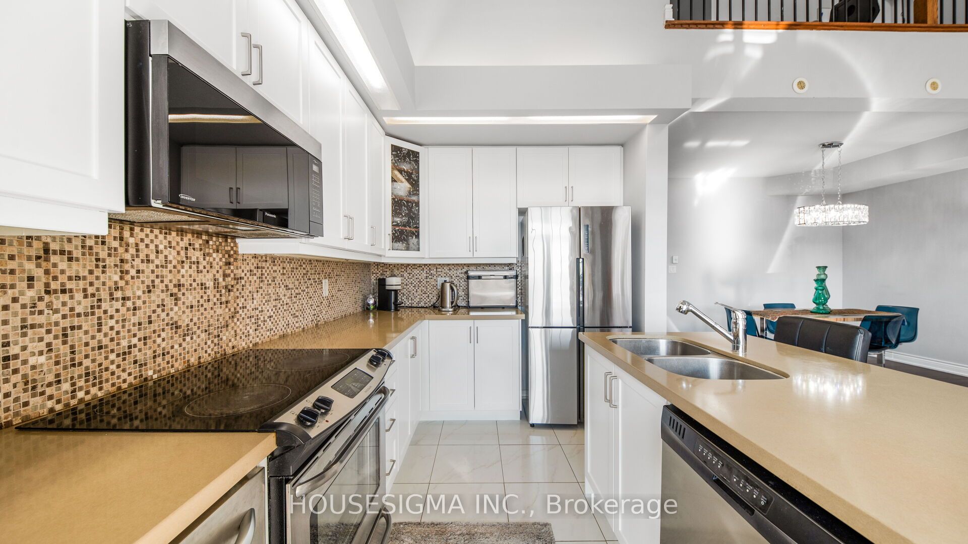 18 Lovegrove Lane Property Photo 8