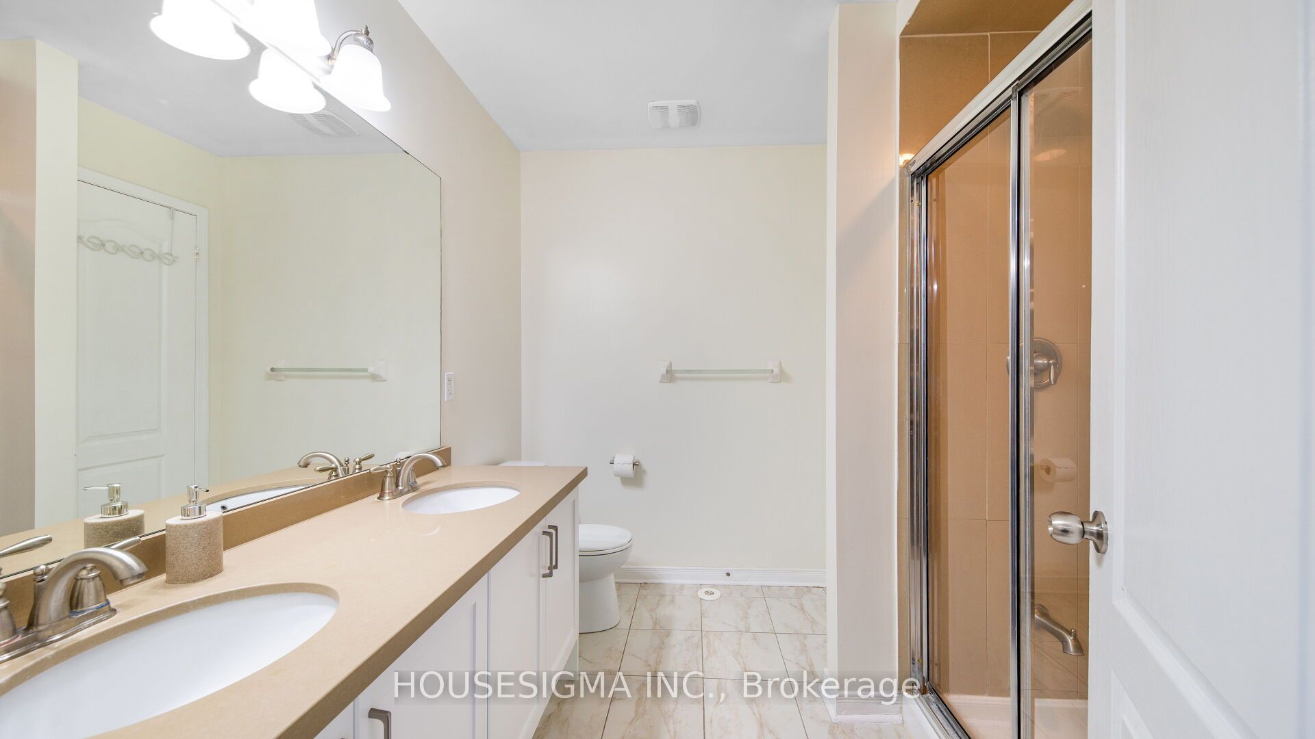 18 Lovegrove Lane Property Photo 31